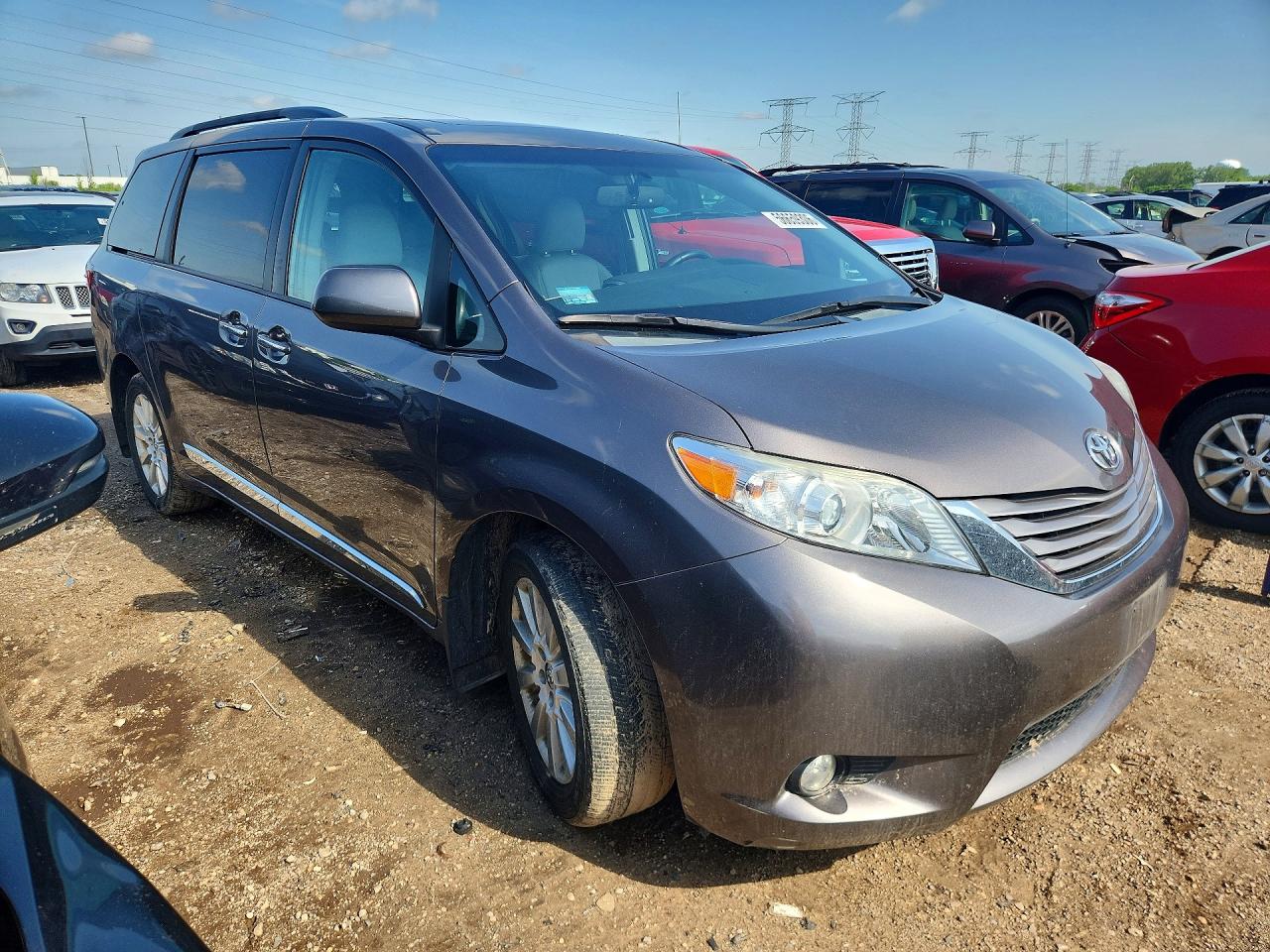 2015 Toyota Sienna Silver vin: 5TDDK3DC4FS125025