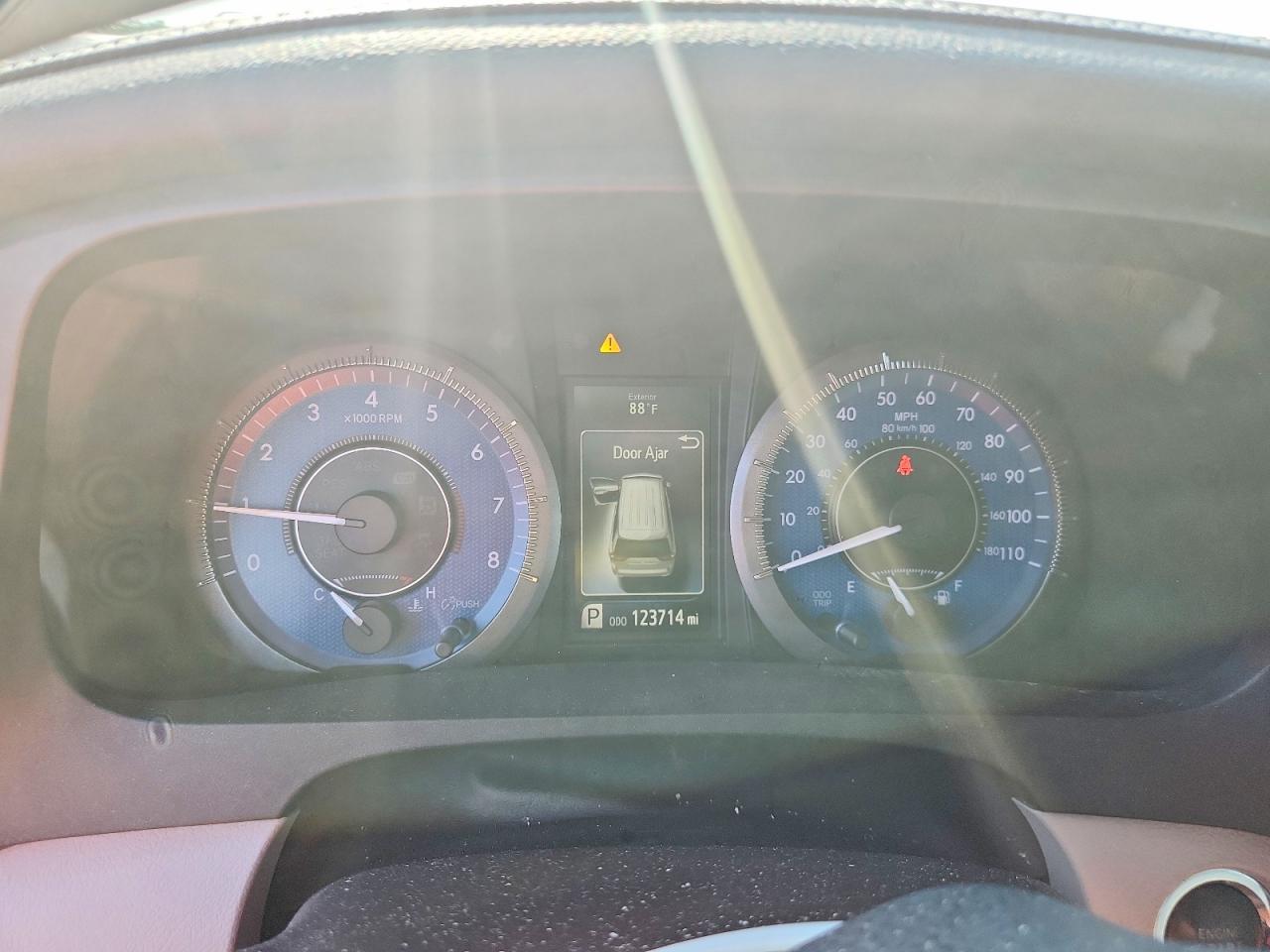 2015 Toyota Sienna Silver vin: 5TDDK3DC4FS125025