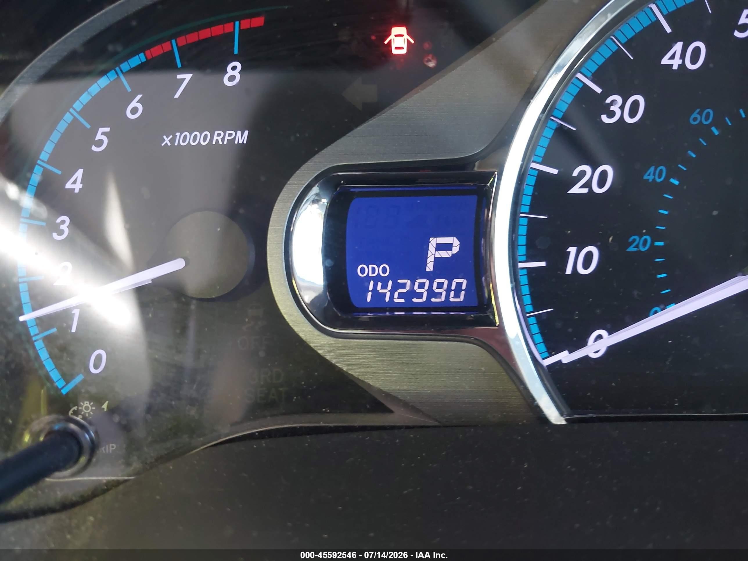2011 Toyota Sienna Xle Silver vin: 5TDDK3DC5BS009794