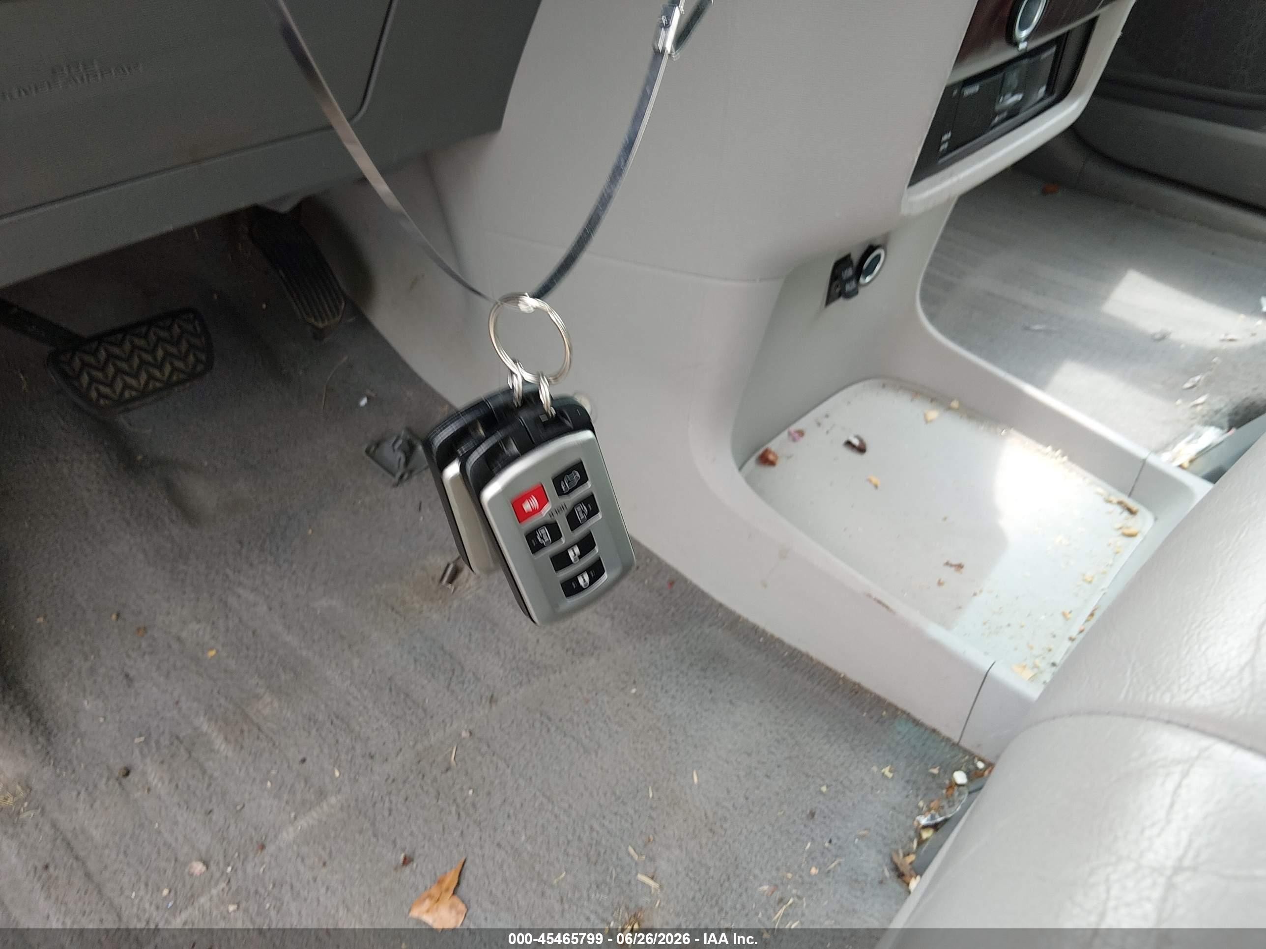 2011 Toyota Sienna Limited Gray vin: 5TDDK3DC5BS011318