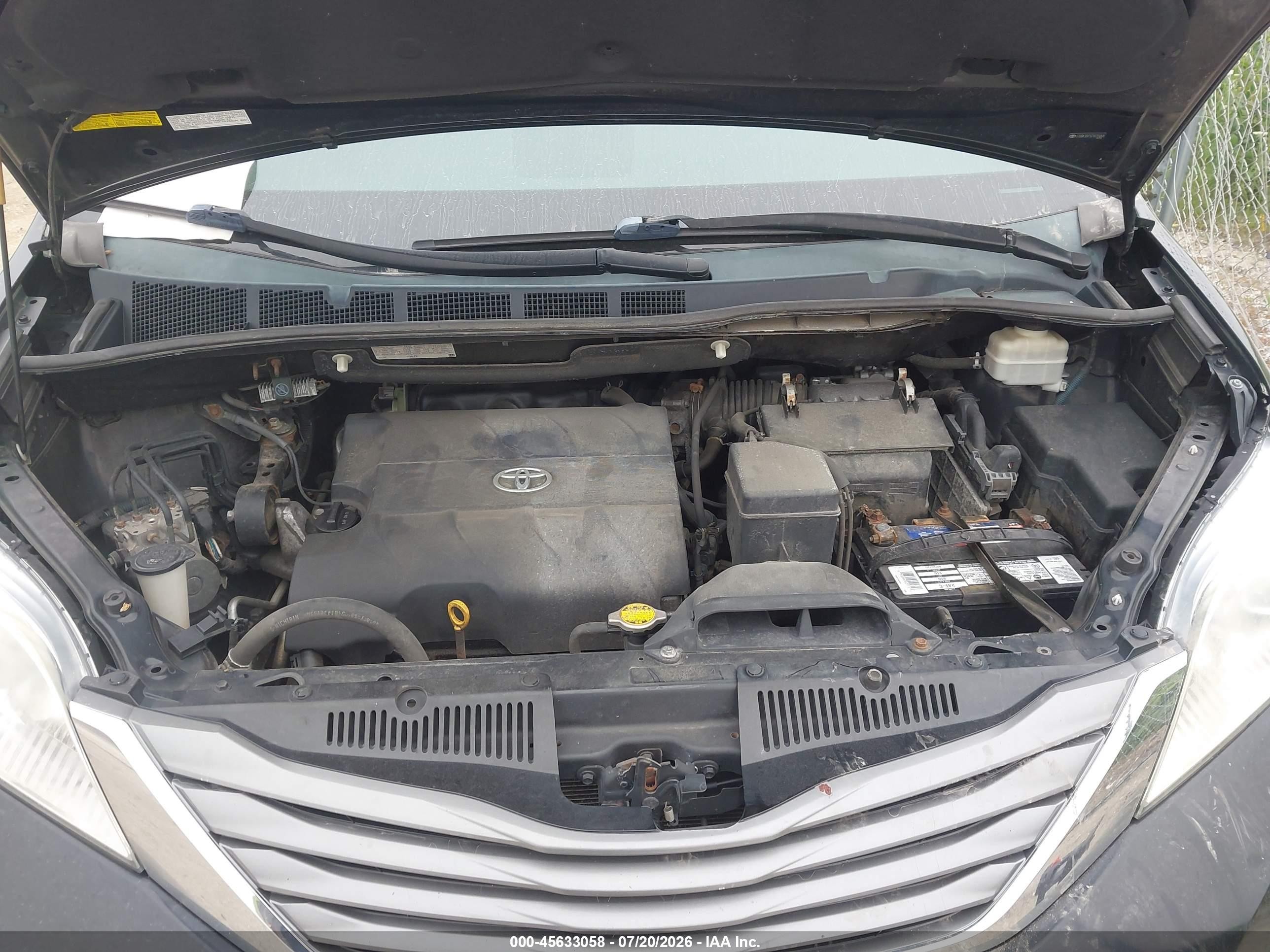2012 Toyota Sienna Xle 7 Passenger Black vin: 5TDDK3DC5CS035068