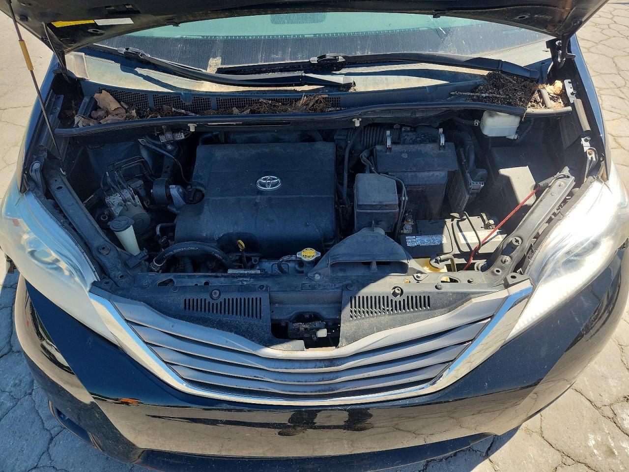 2012 Toyota Sienna Xle 7-passenger Black vin: 5TDDK3DC5CS042019