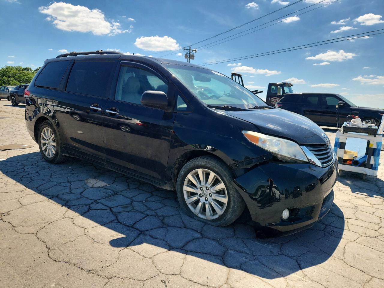 2012 Toyota Sienna Xle 7-passenger Black vin: 5TDDK3DC5CS042019