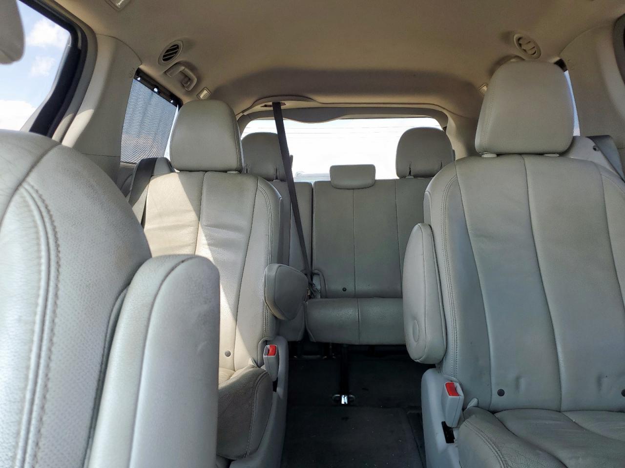 2012 Toyota Sienna Xle 7 Passenger Silver vin: 5TDDK3DC5CS048919