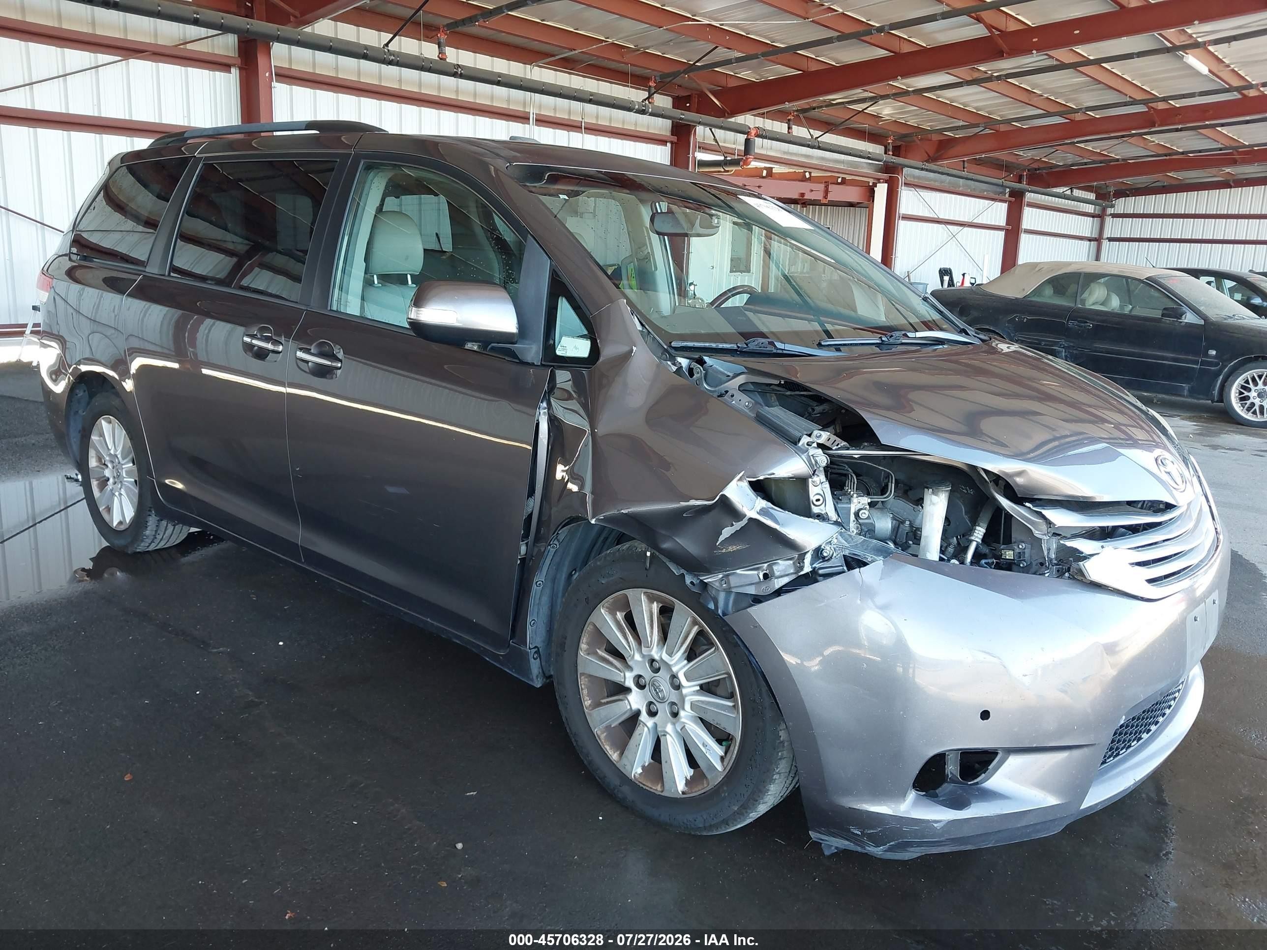 2013 Toyota Sienna Limited 7 Passenger Серый vin: 5TDDK3DC5DS050607