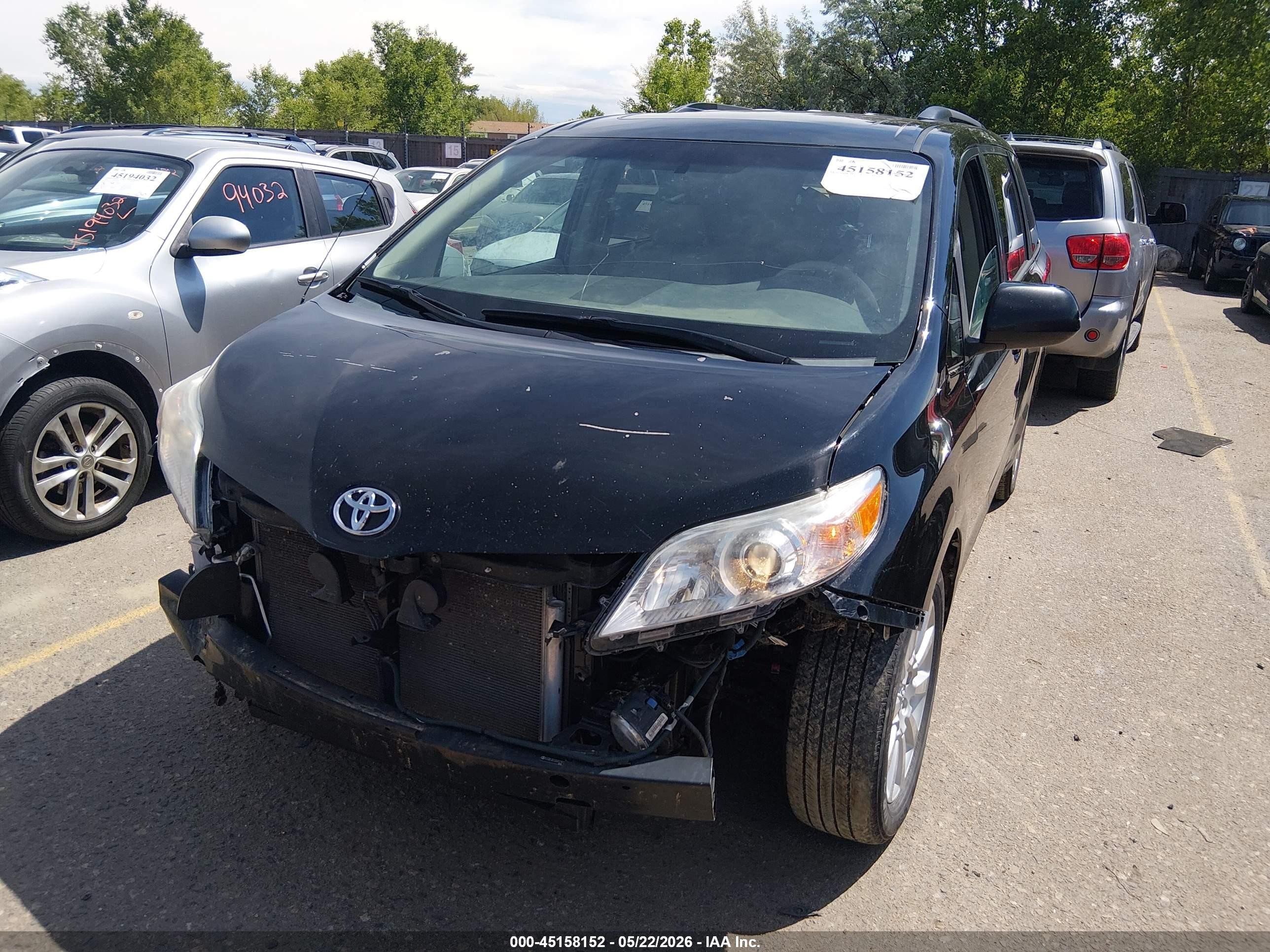 2013 Toyota Sienna Xle 7 Passenger Black vin: 5TDDK3DC5DS052101
