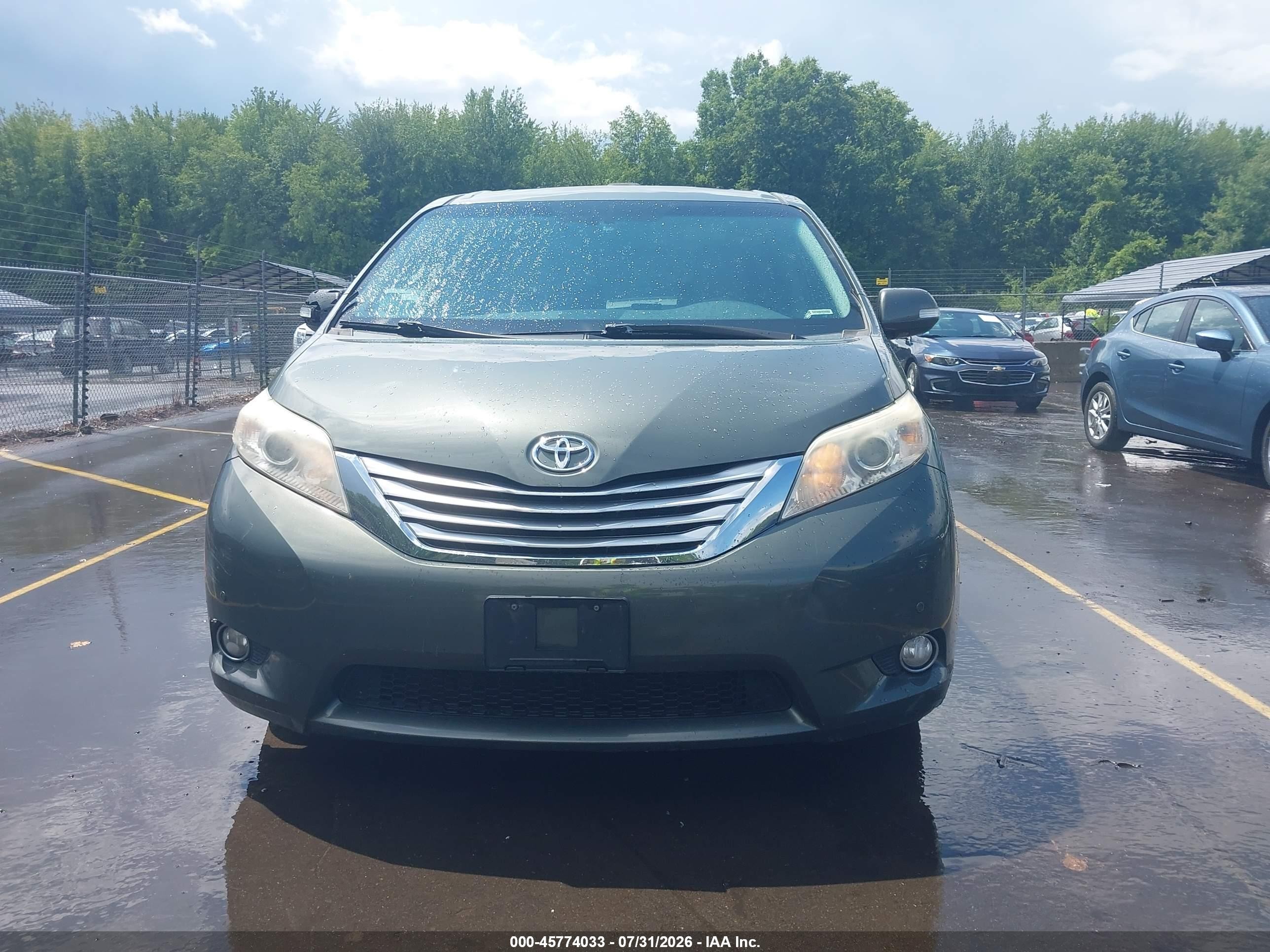 2013 Toyota Sienna Limited 7 Passenger Teal vin: 5TDDK3DC5DS065138