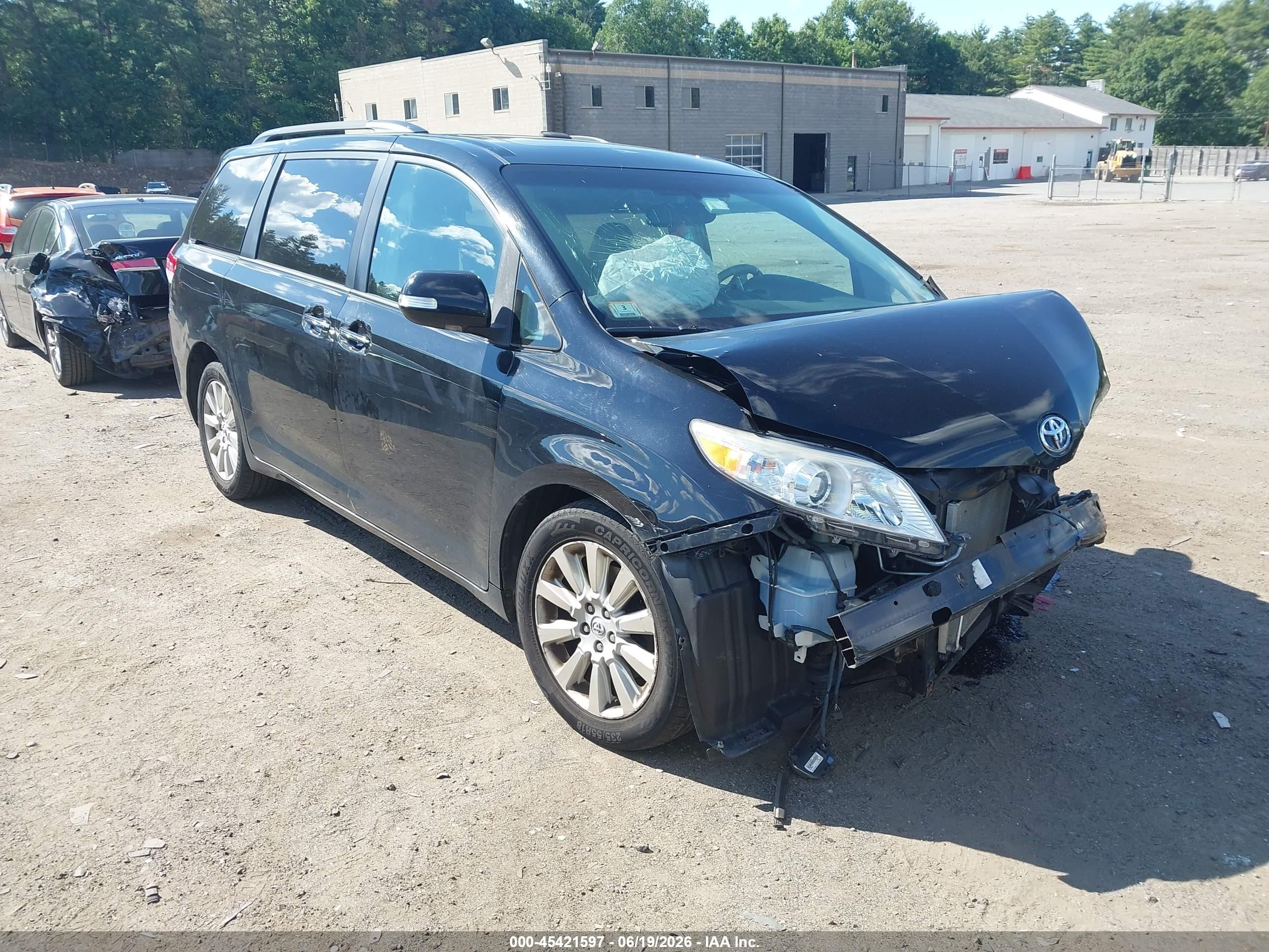 2014 Toyota Sienna Limited 7 Passenger Black vin: 5TDDK3DC5ES071765