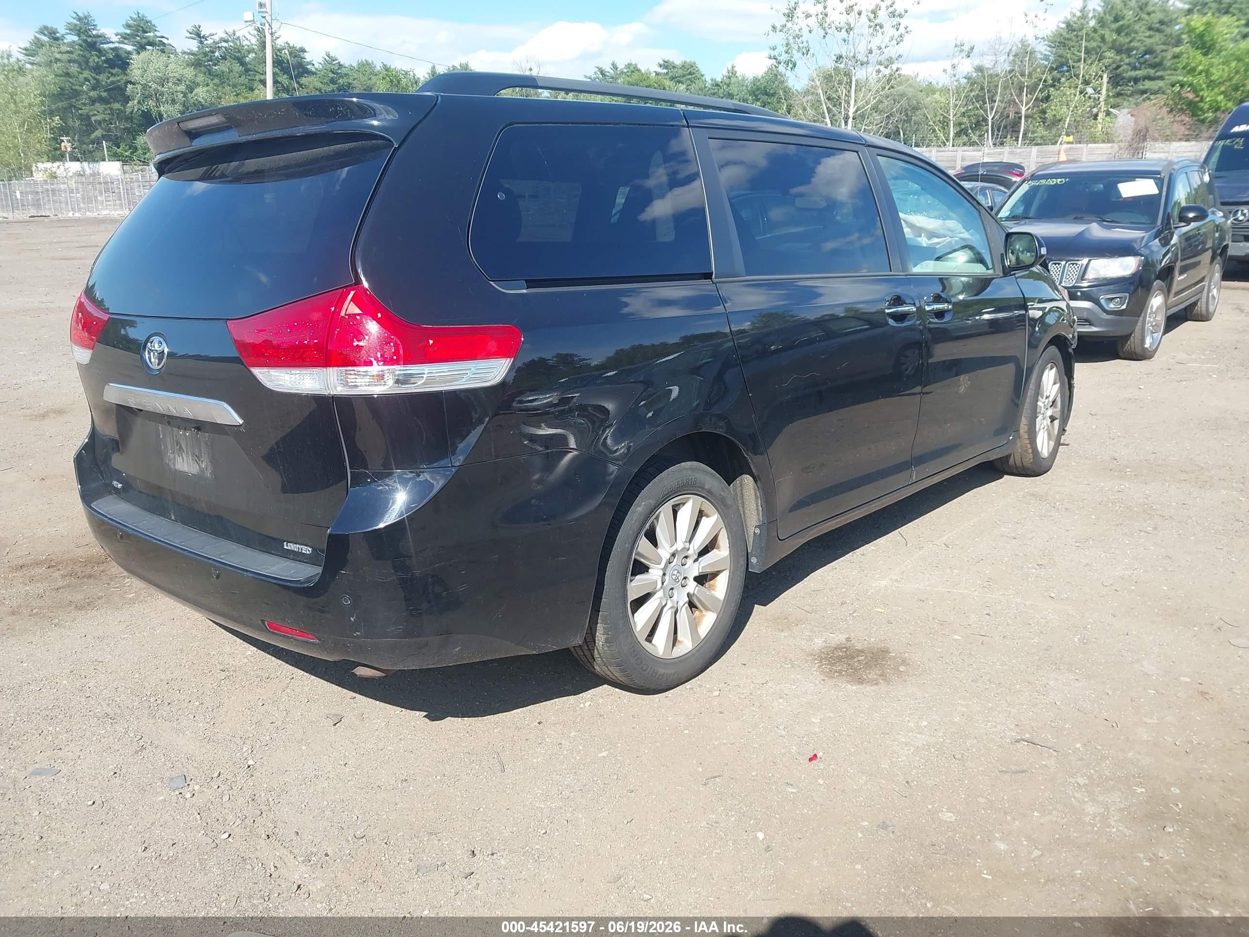 2014 Toyota Sienna Limited 7 Passenger Black vin: 5TDDK3DC5ES071765