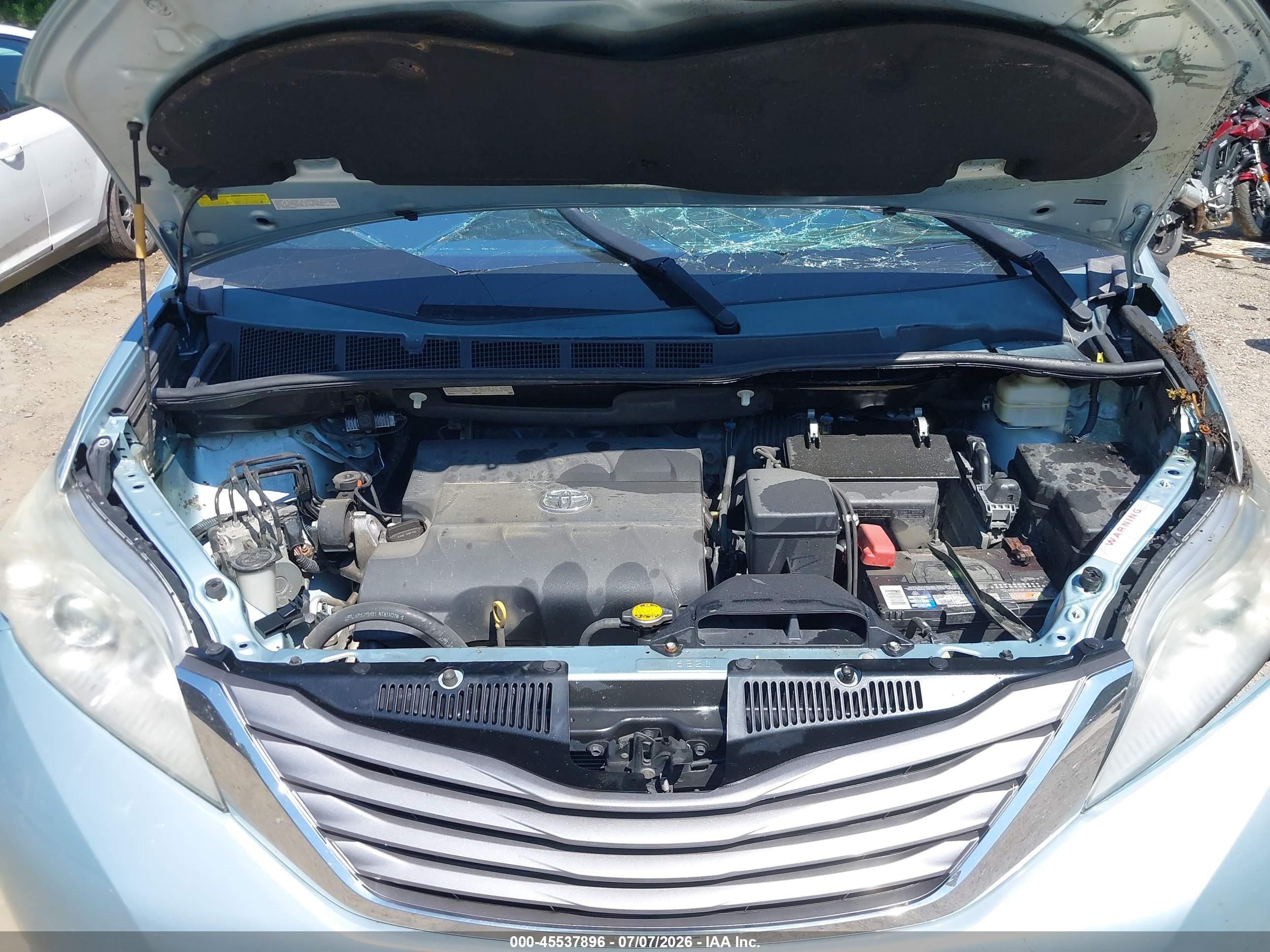 2015 Toyota Sienna Xle 7 Passenger Light Blue vin: 5TDDK3DC5FS098160