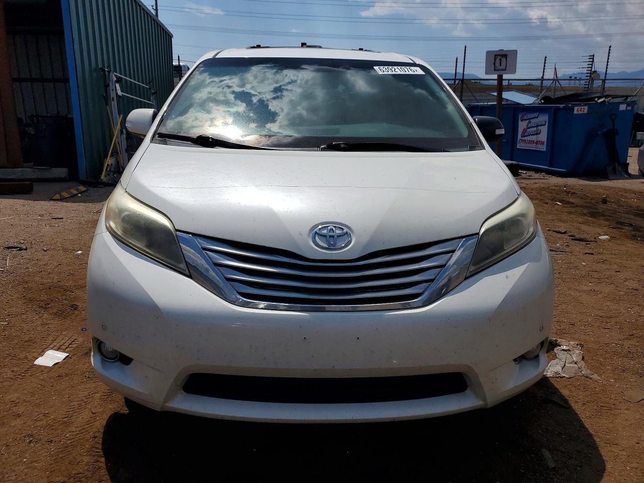 2015 Toyota Sienna Limited 7-passenger Белый vin: 5TDDK3DC5FS105091