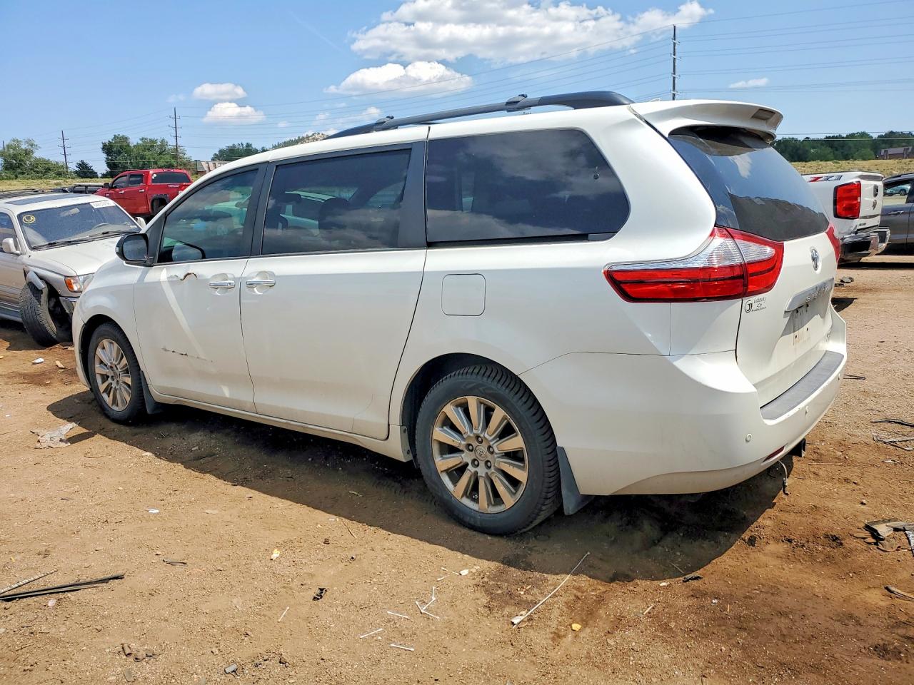 2015 Toyota Sienna Limited 7-passenger Белый vin: 5TDDK3DC5FS105091
