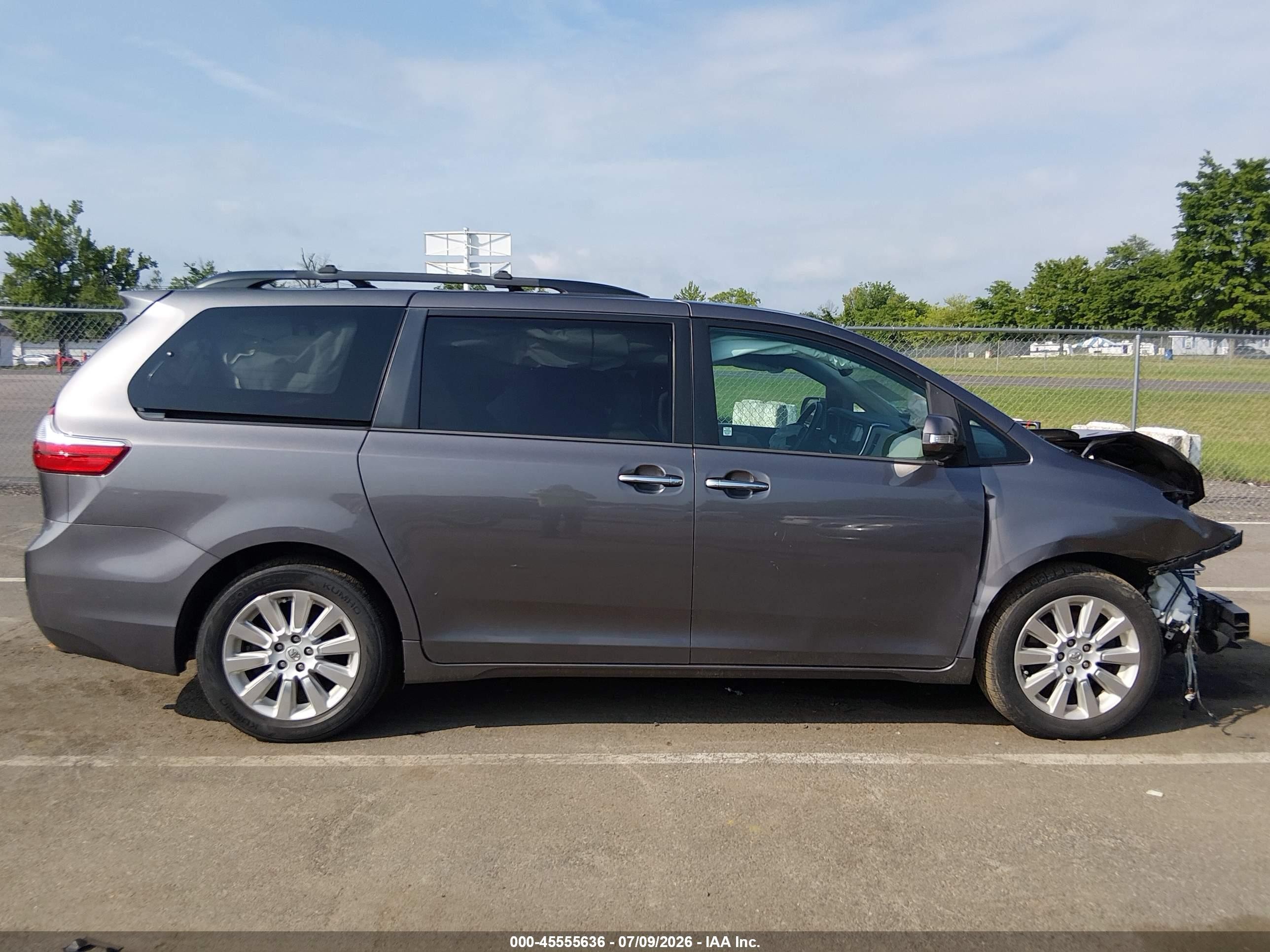 2015 Toyota Sienna Limited Premium 7 Passenger Gray vin: 5TDDK3DC5FS109576