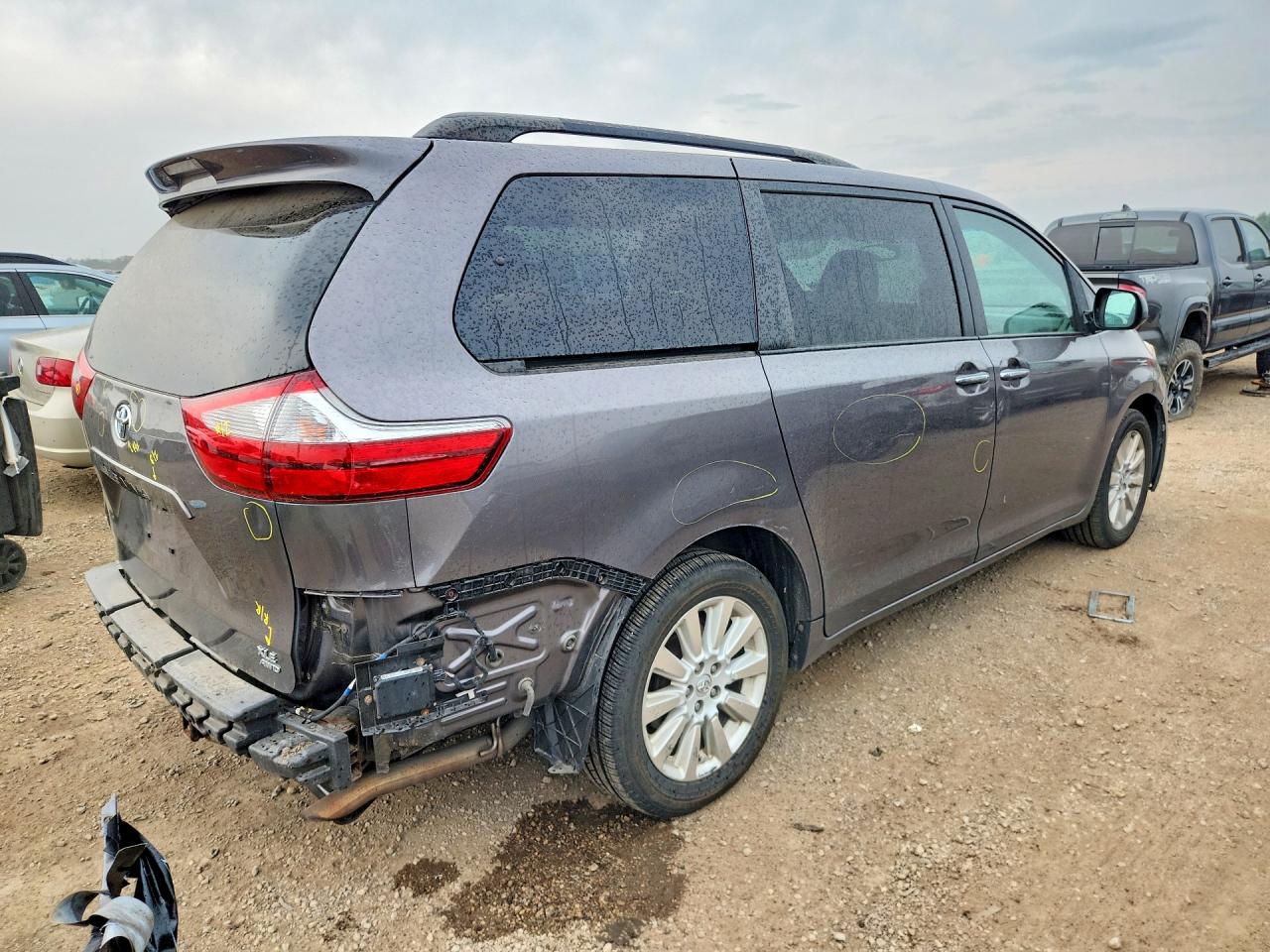 2015 Toyota Sienna Xle 7-passenger Серый vin: 5TDDK3DC5FS118133