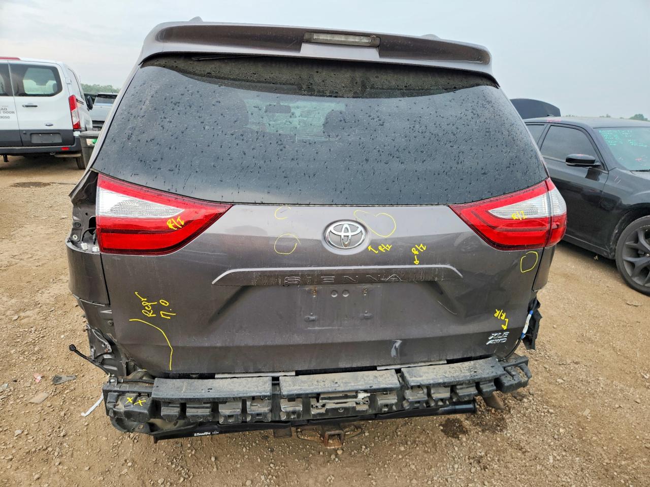 2015 Toyota Sienna Xle 7-passenger Серый vin: 5TDDK3DC5FS118133