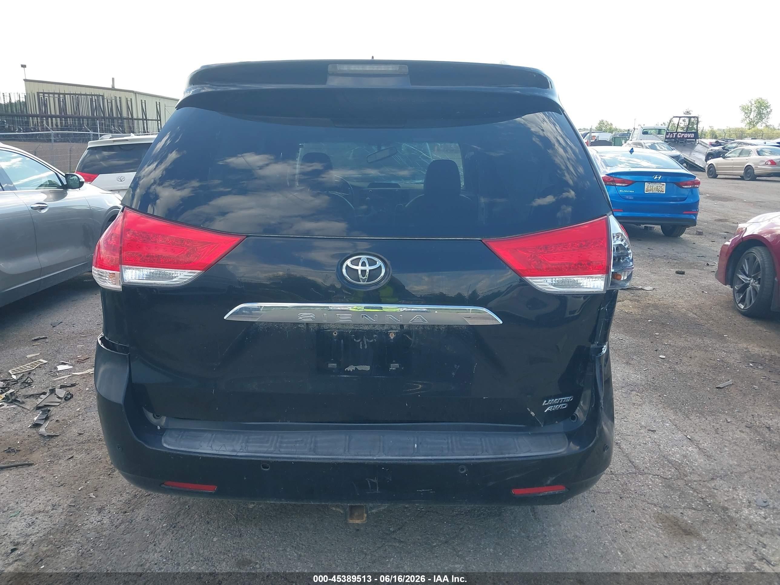 2011 Toyota Sienna Limited Черный vin: 5TDDK3DC6BS003115
