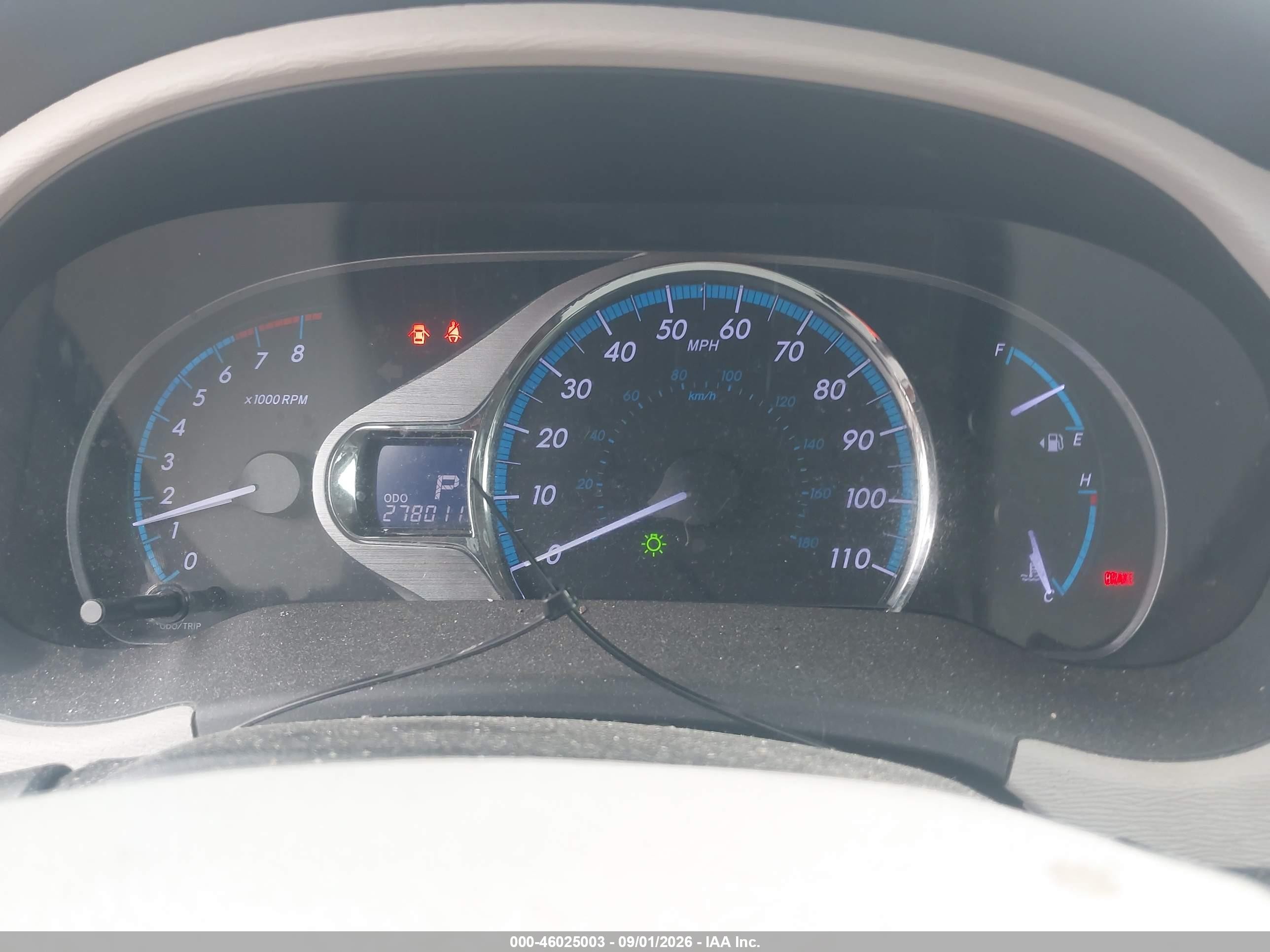 2011 Toyota Sienna Xle White vin: 5TDDK3DC6BS028385