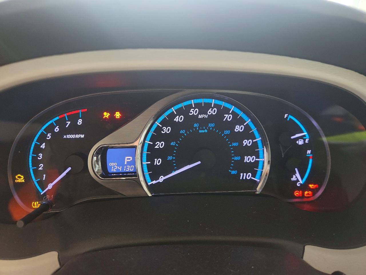 2011 Toyota Sienna Xle 7-passenger Silver vin: 5TDDK3DC6BS029911