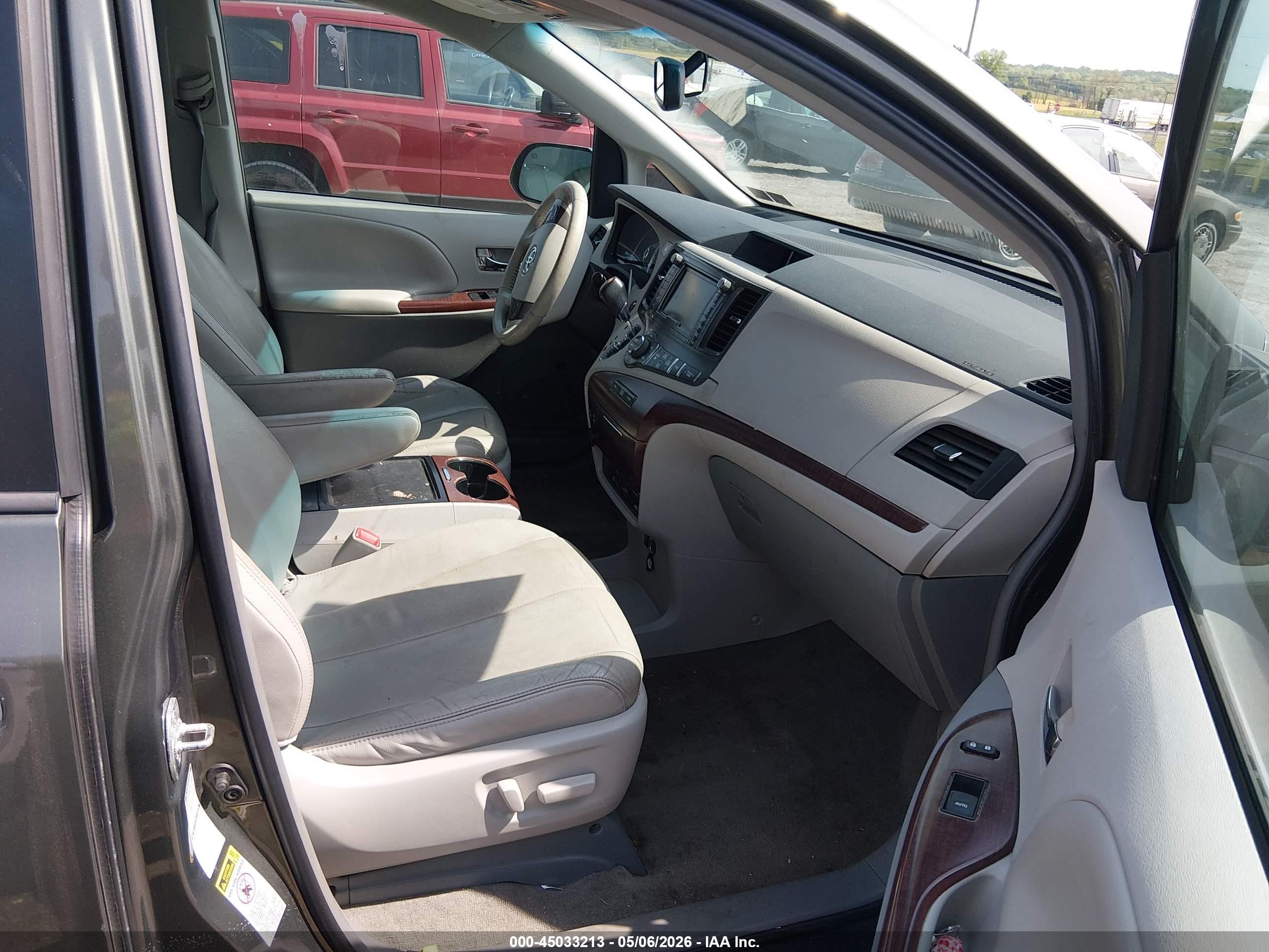 2012 Toyota Sienna Xle 7 Passenger Gray vin: 5TDDK3DC6CS044829