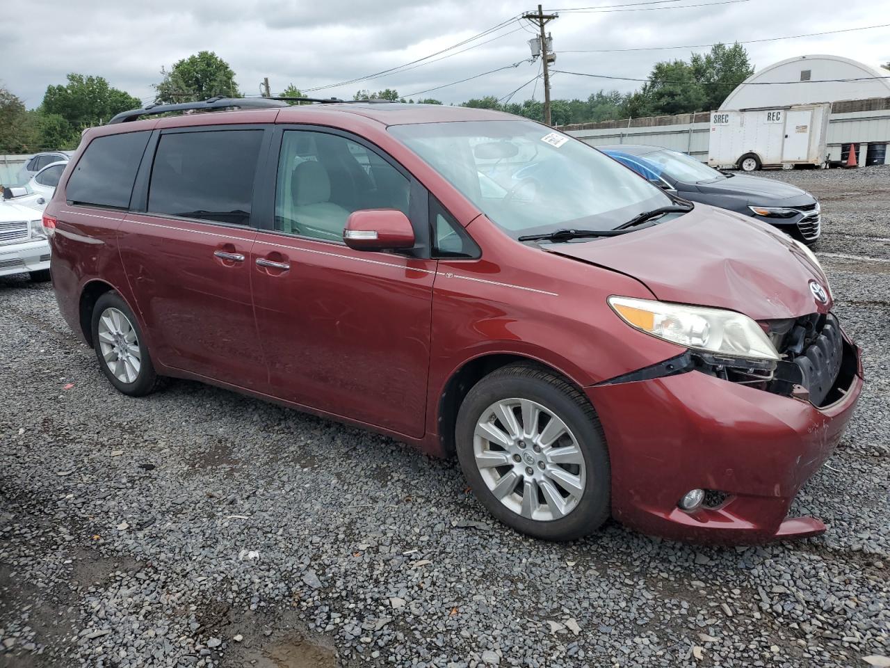 2013 Toyota Sienna Xle Burgundy vin: 5TDDK3DC6DS052169
