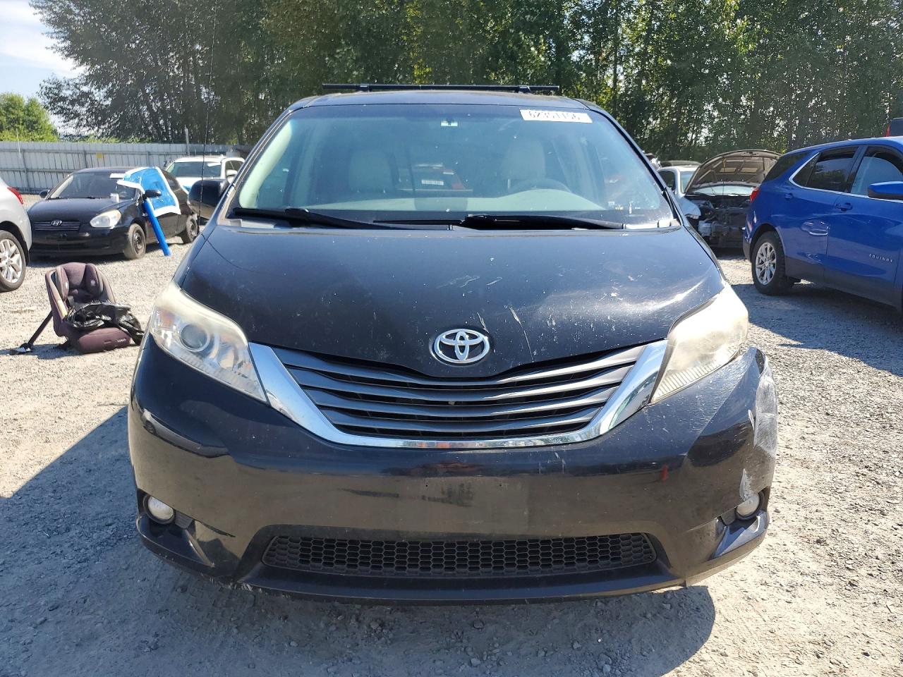 2013 Toyota Sienna Xle 7-passenger Черный vin: 5TDDK3DC6DS065536