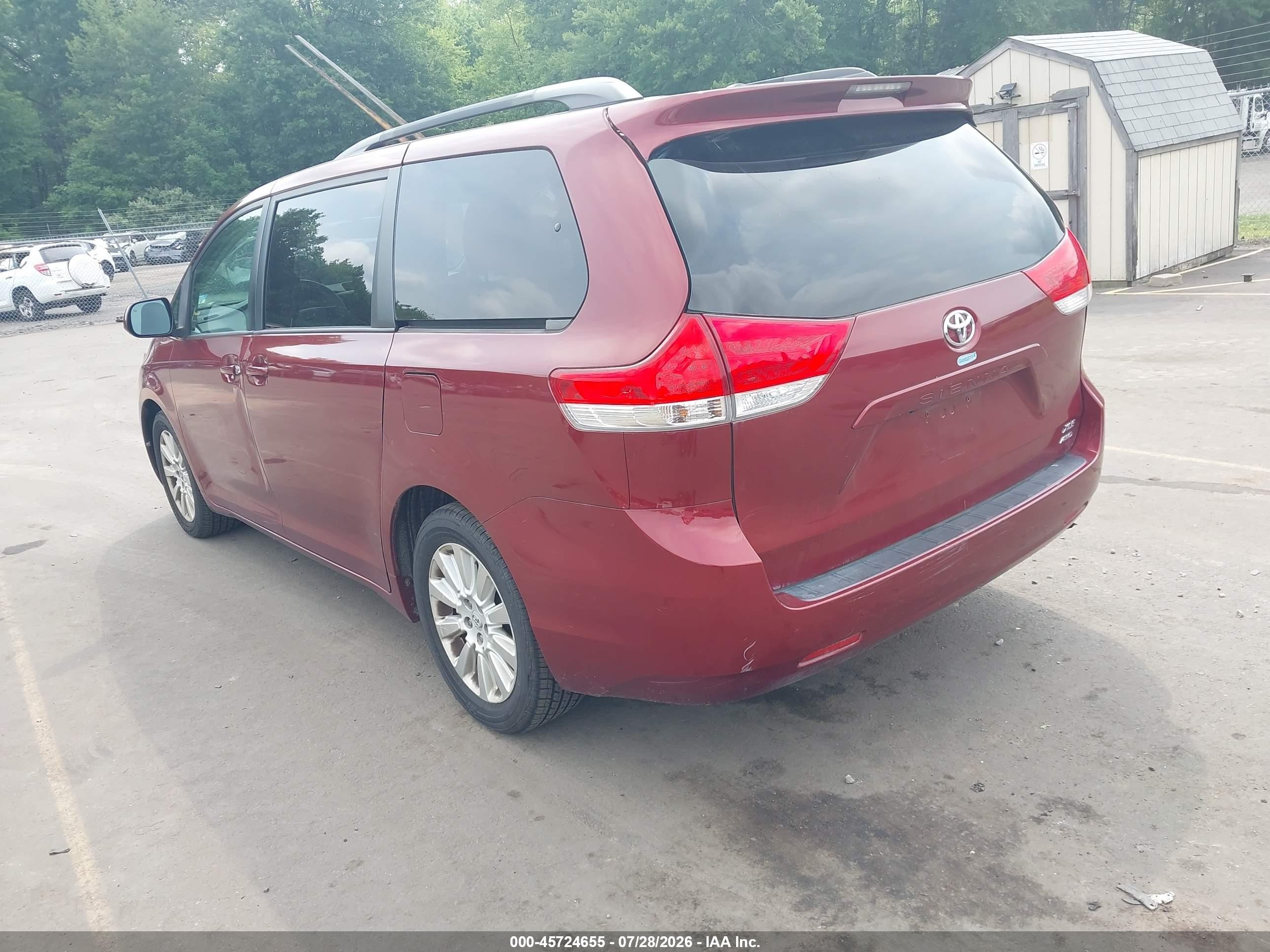 2014 Toyota Sienna Xle 7 Passenger Красный vin: 5TDDK3DC6ES076179