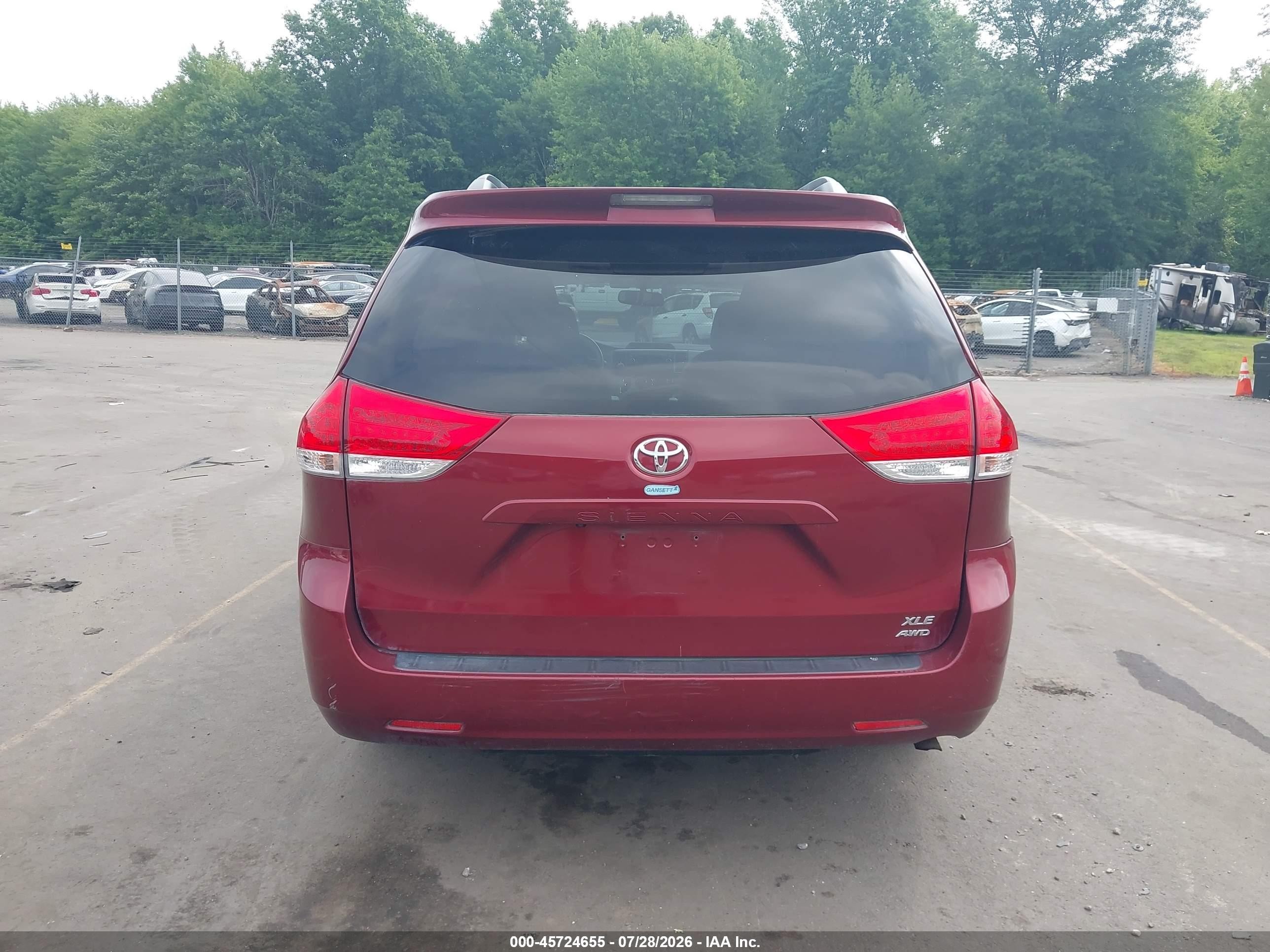 2014 Toyota Sienna Xle 7 Passenger Красный vin: 5TDDK3DC6ES076179