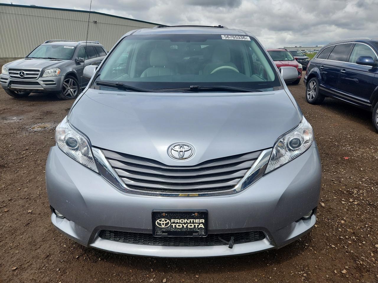 2014 Toyota Sienna Xle 7-passenger Серебряный vin: 5TDDK3DC6ES082290