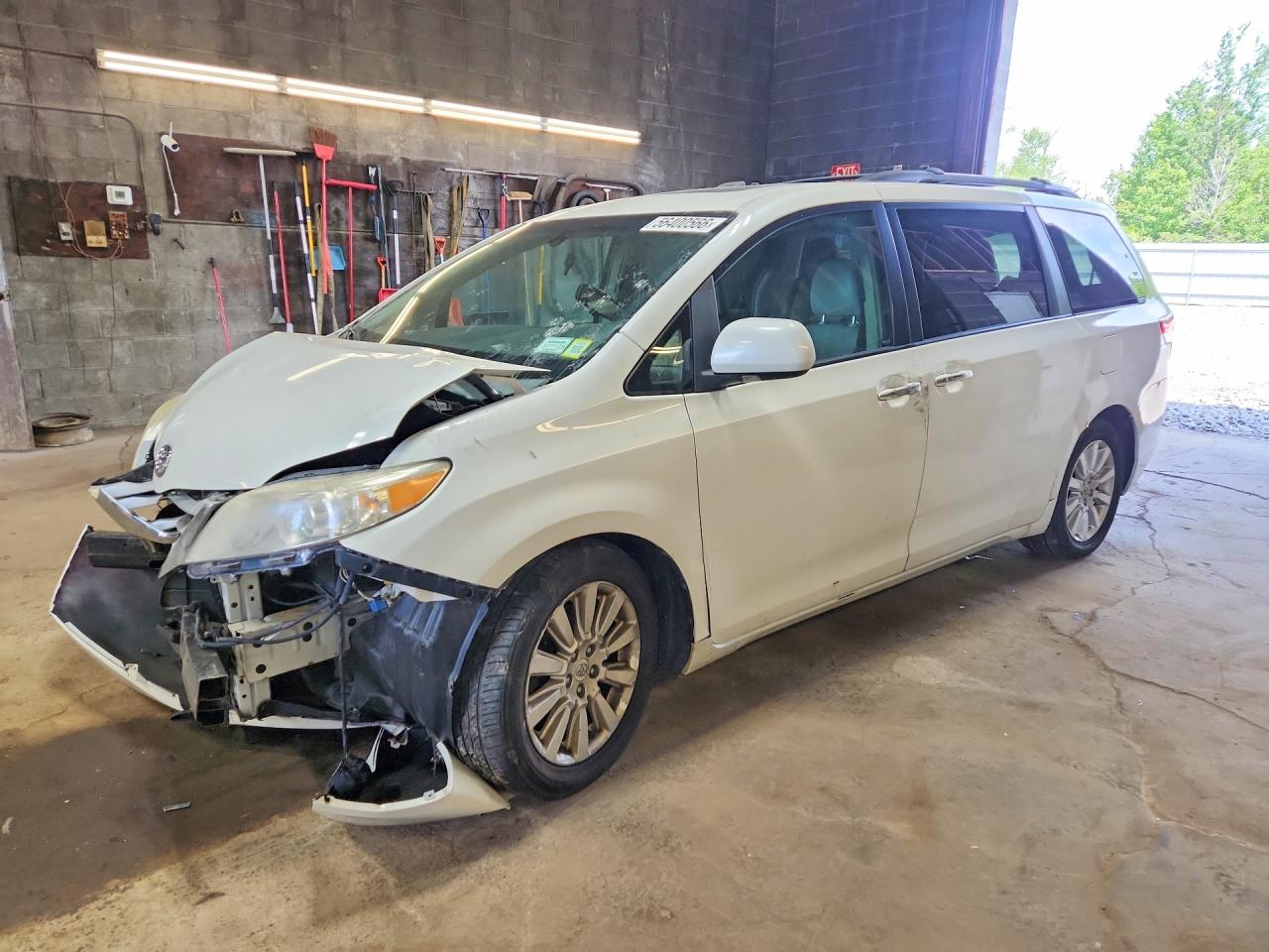 2011 Toyota Sienna Limited Awd White vin: 5TDDK3DC7BS011837