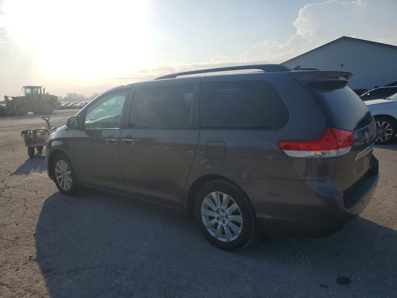 2012 Toyota Sienna Limited 7-passenger Charcoal vin: 5TDDK3DC7CS036335
