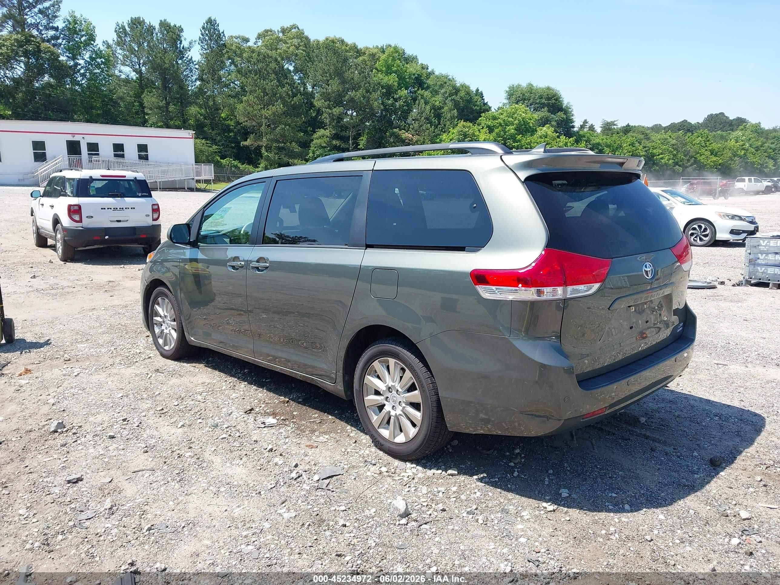 2012 Toyota Sienna Xle 7 Passenger Серый vin: 5TDDK3DC7CS048923
