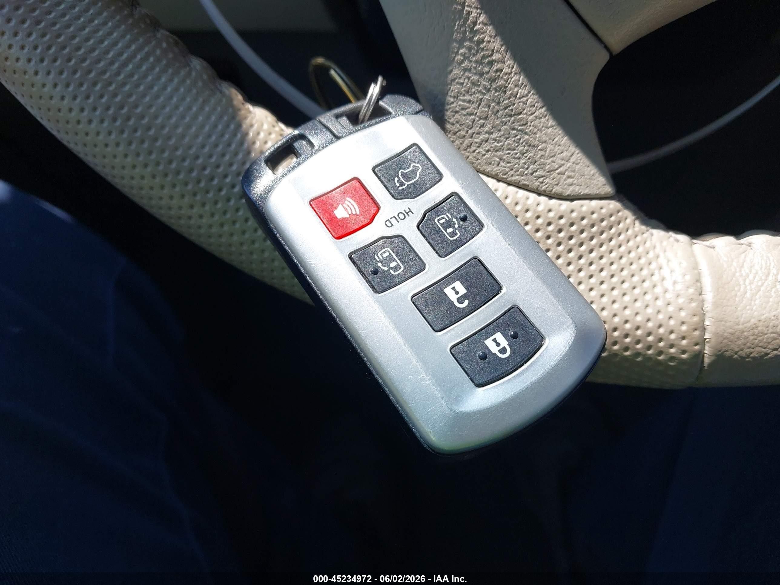 2012 Toyota Sienna Xle 7 Passenger Серый vin: 5TDDK3DC7CS048923