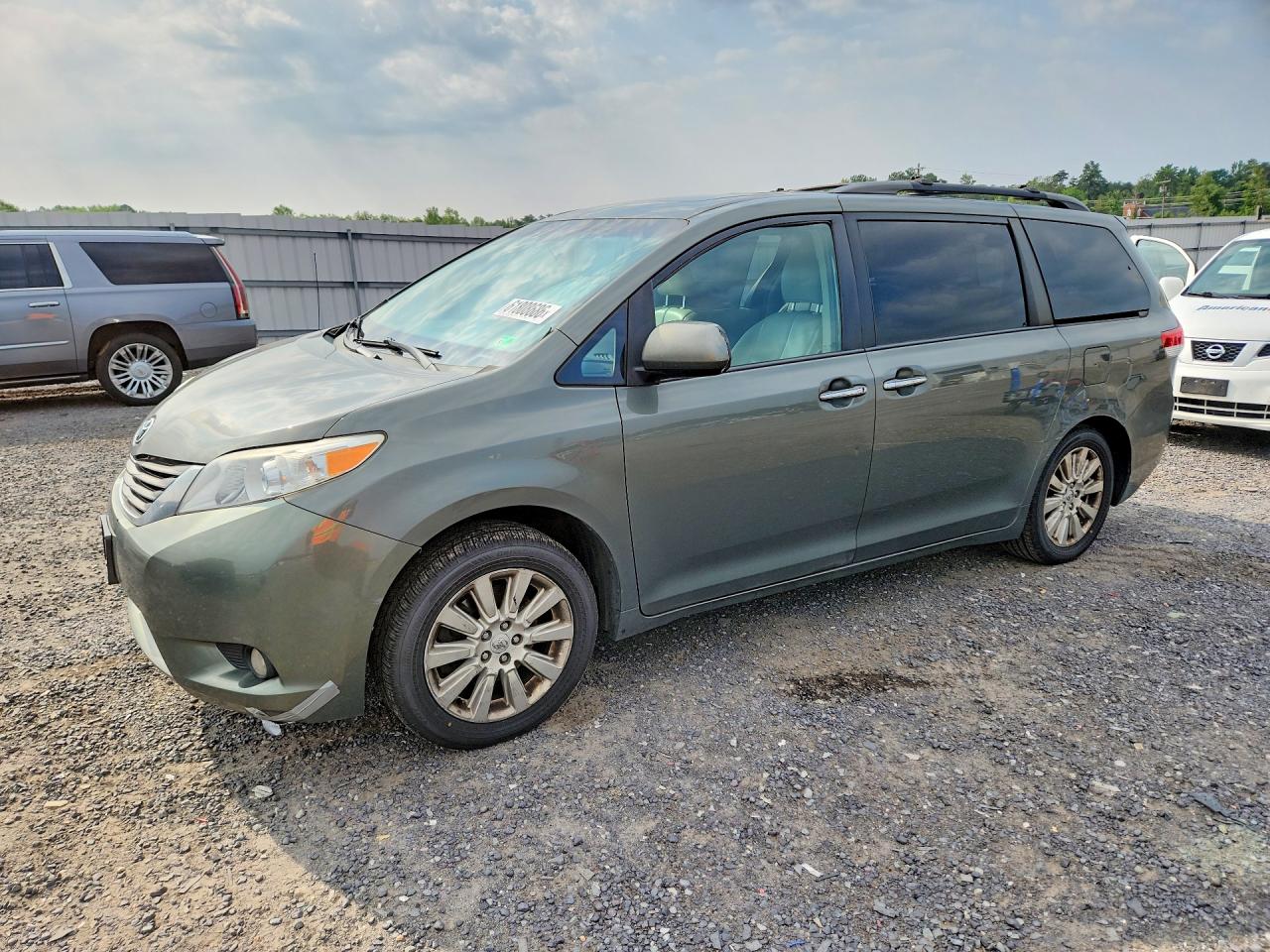 2013 Toyota Sienna Teal vin: 5TDDK3DC7DS061818