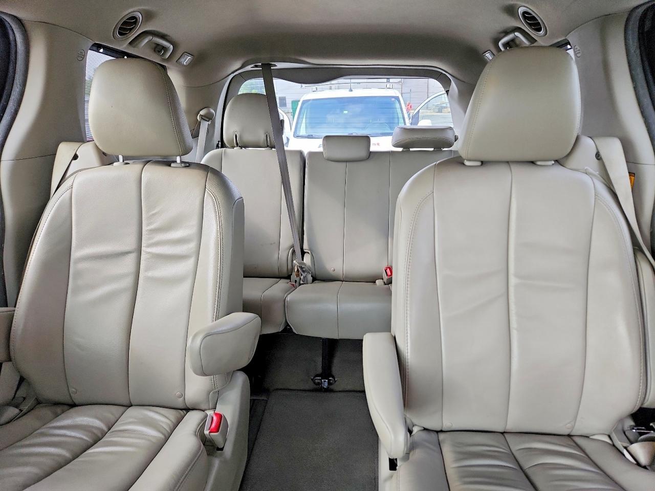 2013 Toyota Sienna Бирюзовый vin: 5TDDK3DC7DS061818