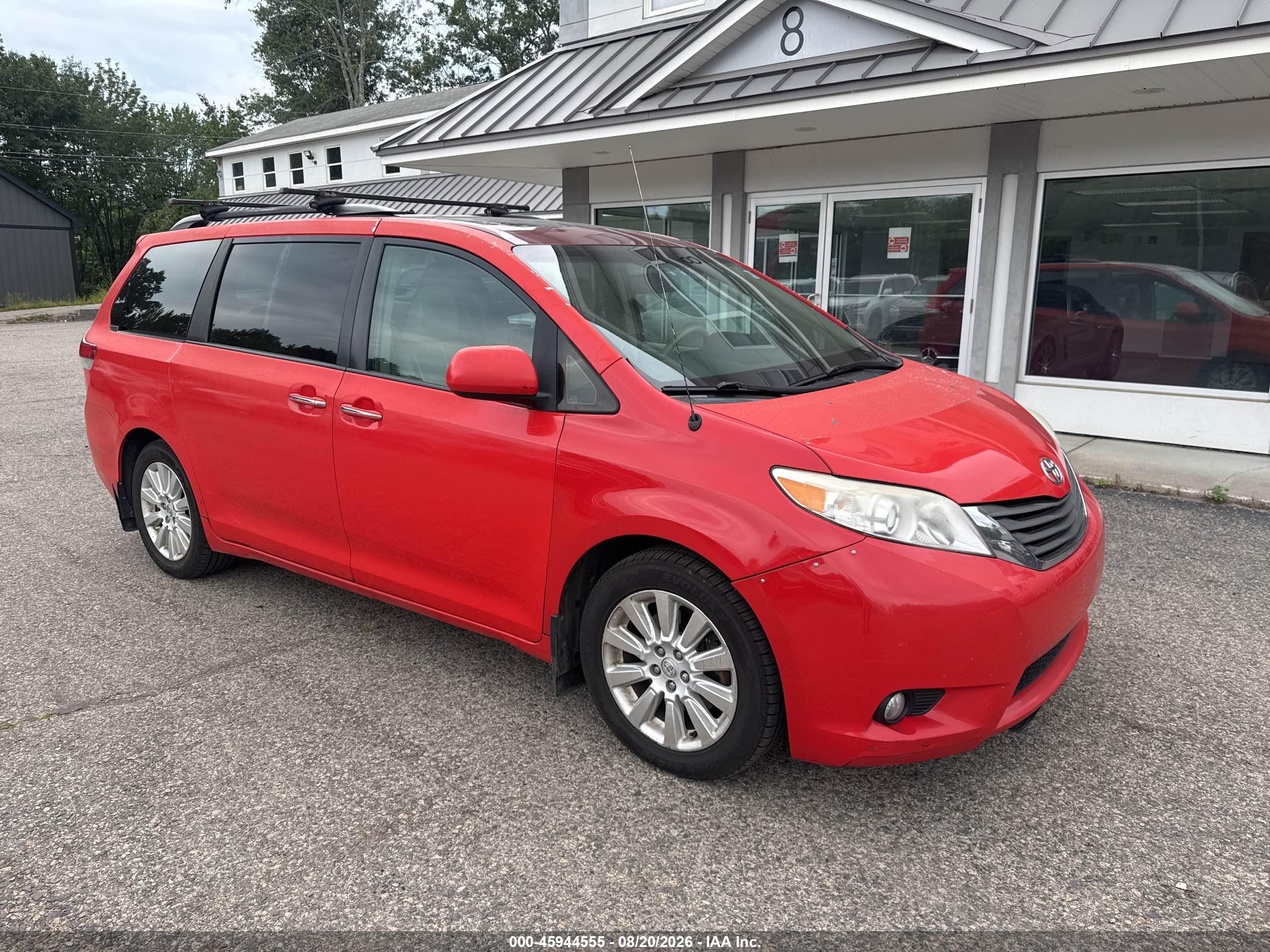 2014 Toyota Sienna Xle 7 Passenger Red vin: 5TDDK3DC7ES083755