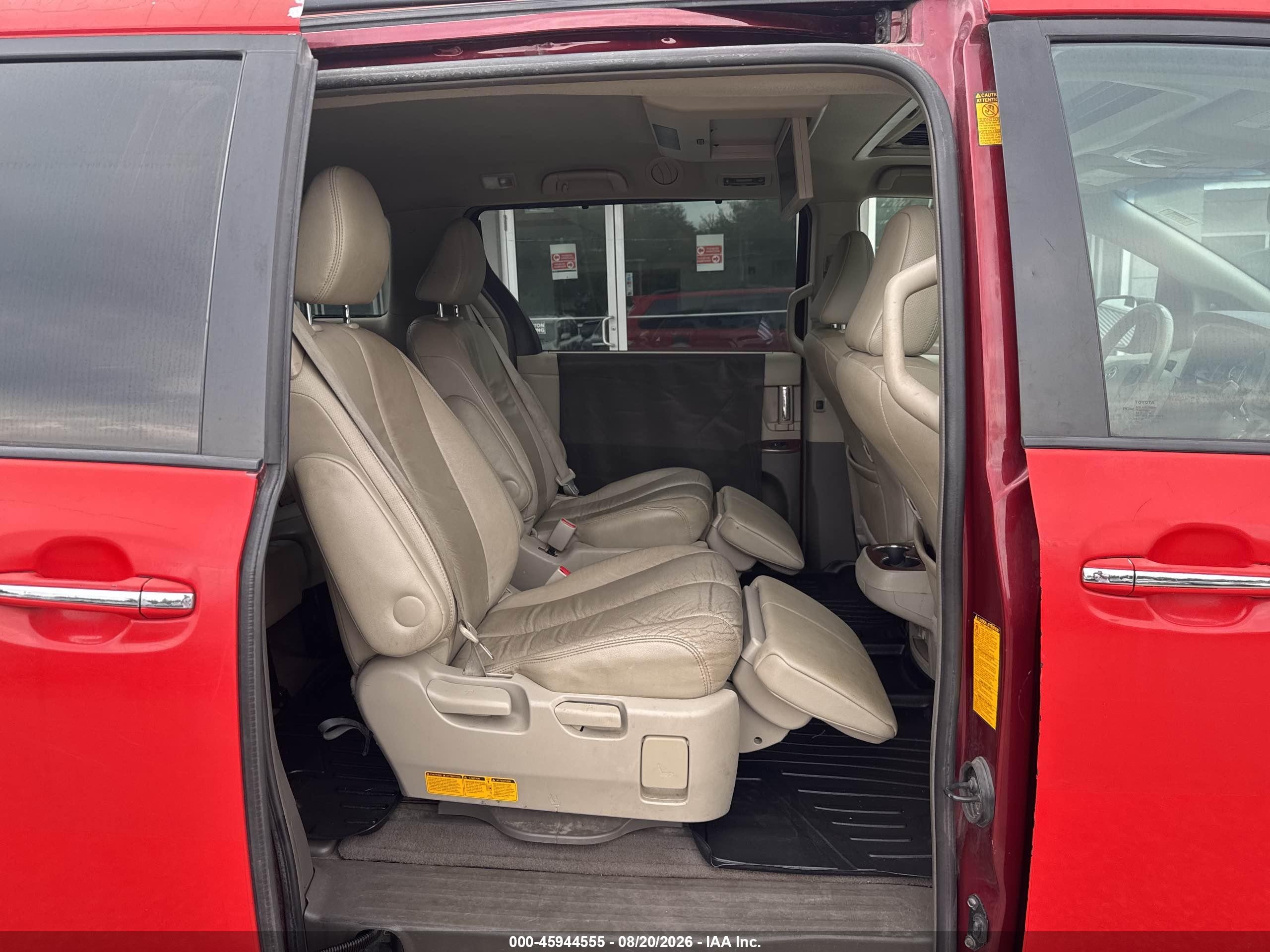 2014 Toyota Sienna Xle 7 Passenger Red vin: 5TDDK3DC7ES083755