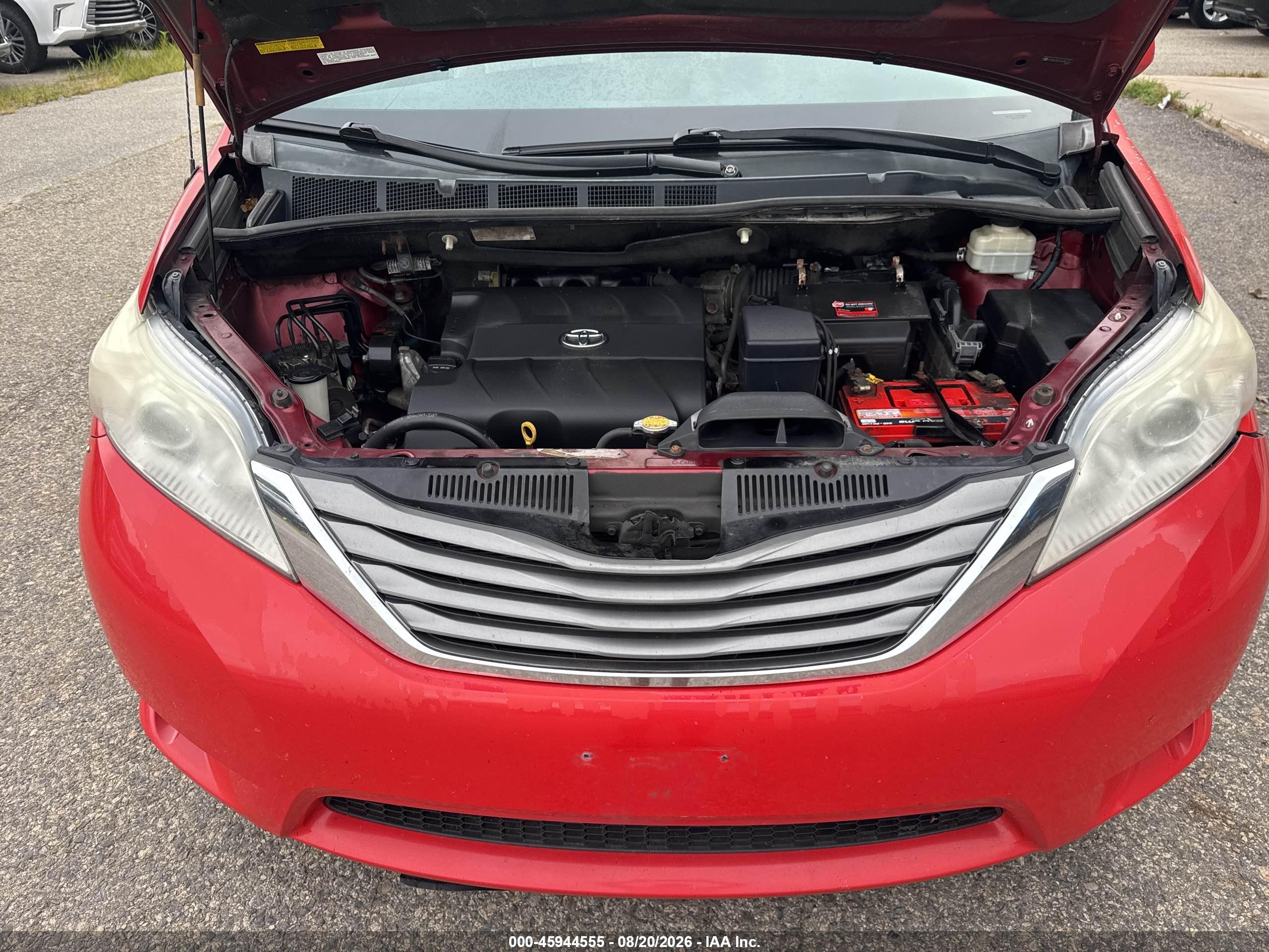 2014 Toyota Sienna Xle 7 Passenger Red vin: 5TDDK3DC7ES083755