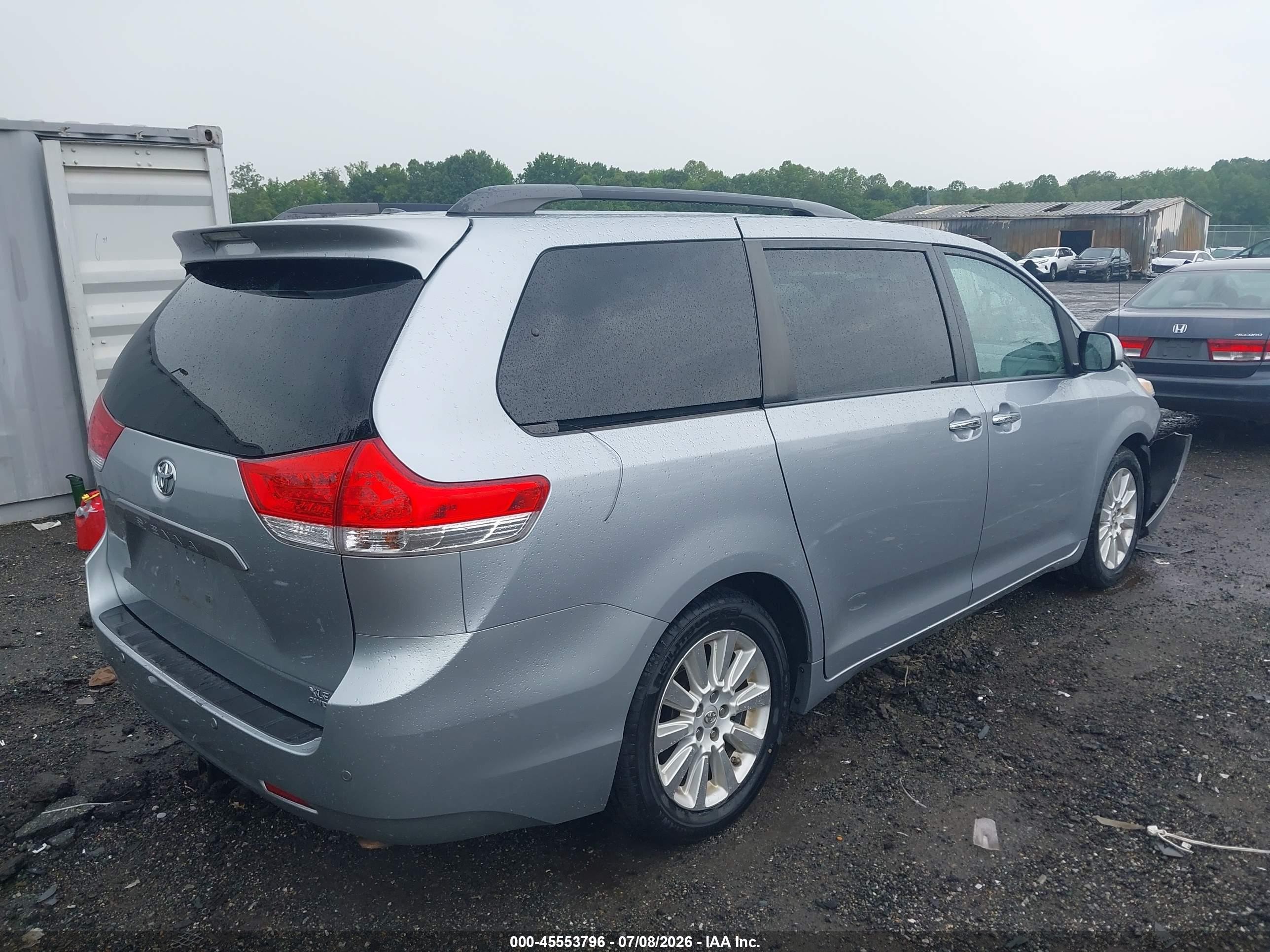 2014 Toyota Sienna Xle 7 Passenger Gray vin: 5TDDK3DC7ES090608