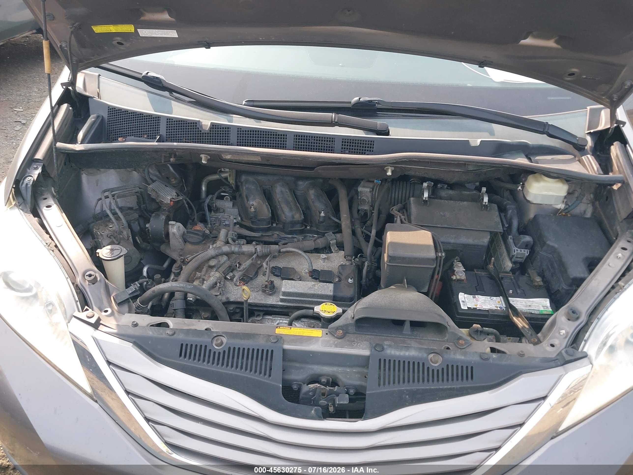 2015 Toyota Sienna Xle Premium 7 Passenger Gray vin: 5TDDK3DC7FS100782