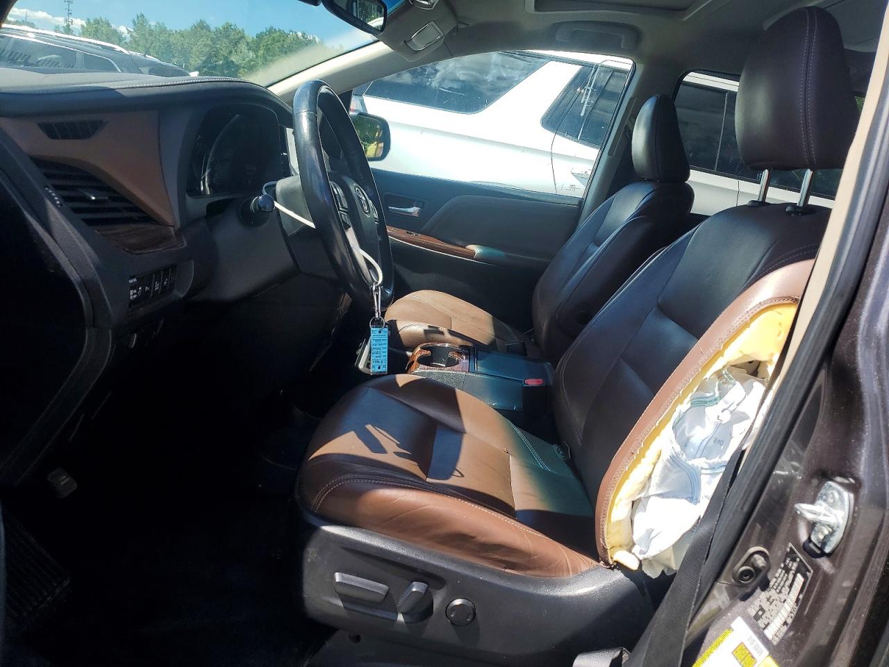 2015 Toyota Sienna Limited Premium 7-passenger Серый vin: 5TDDK3DC7FS102919