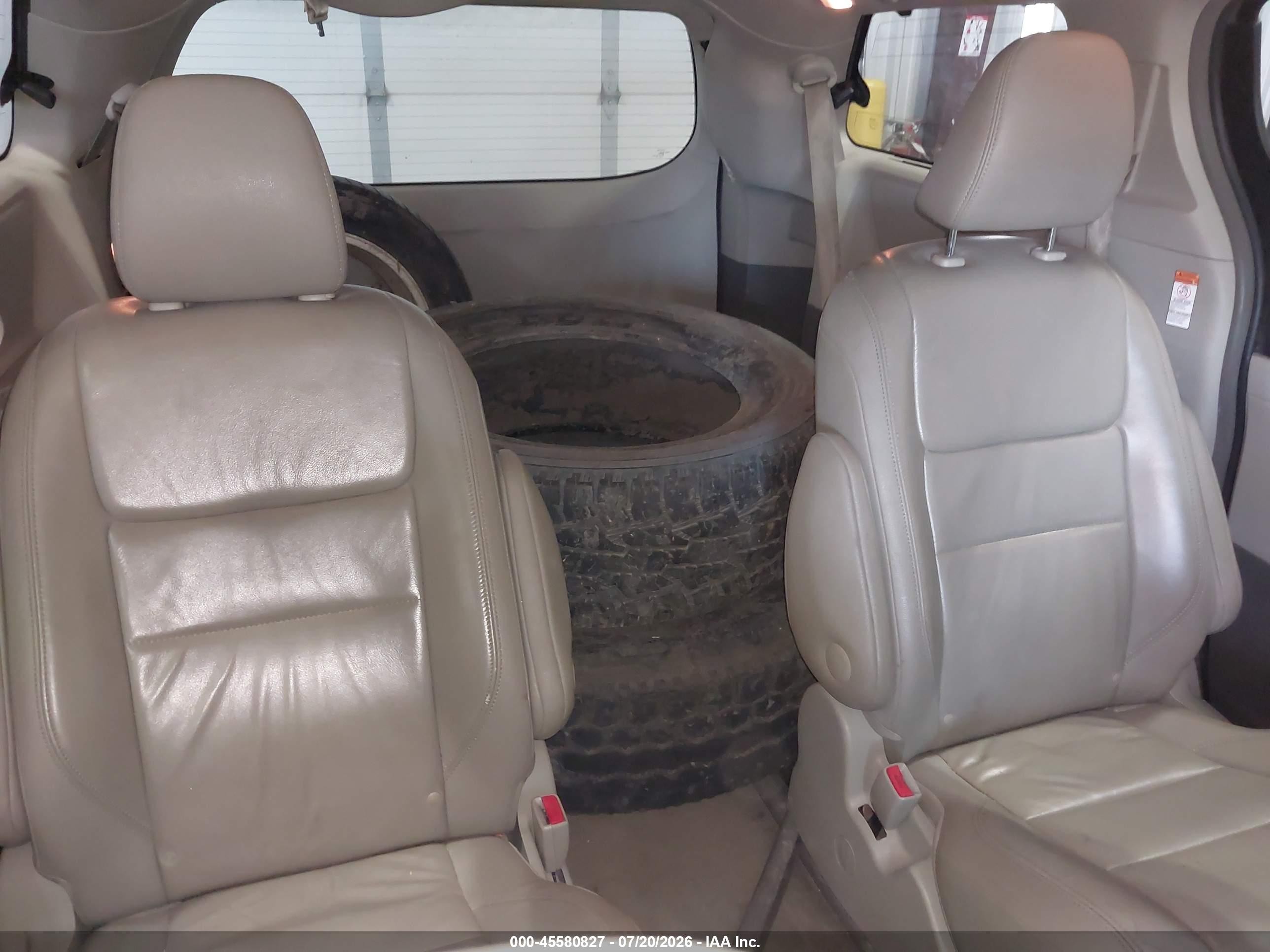 2015 Toyota Sienna Xle 7 Passenger Синий vin: 5TDDK3DC7FS121907