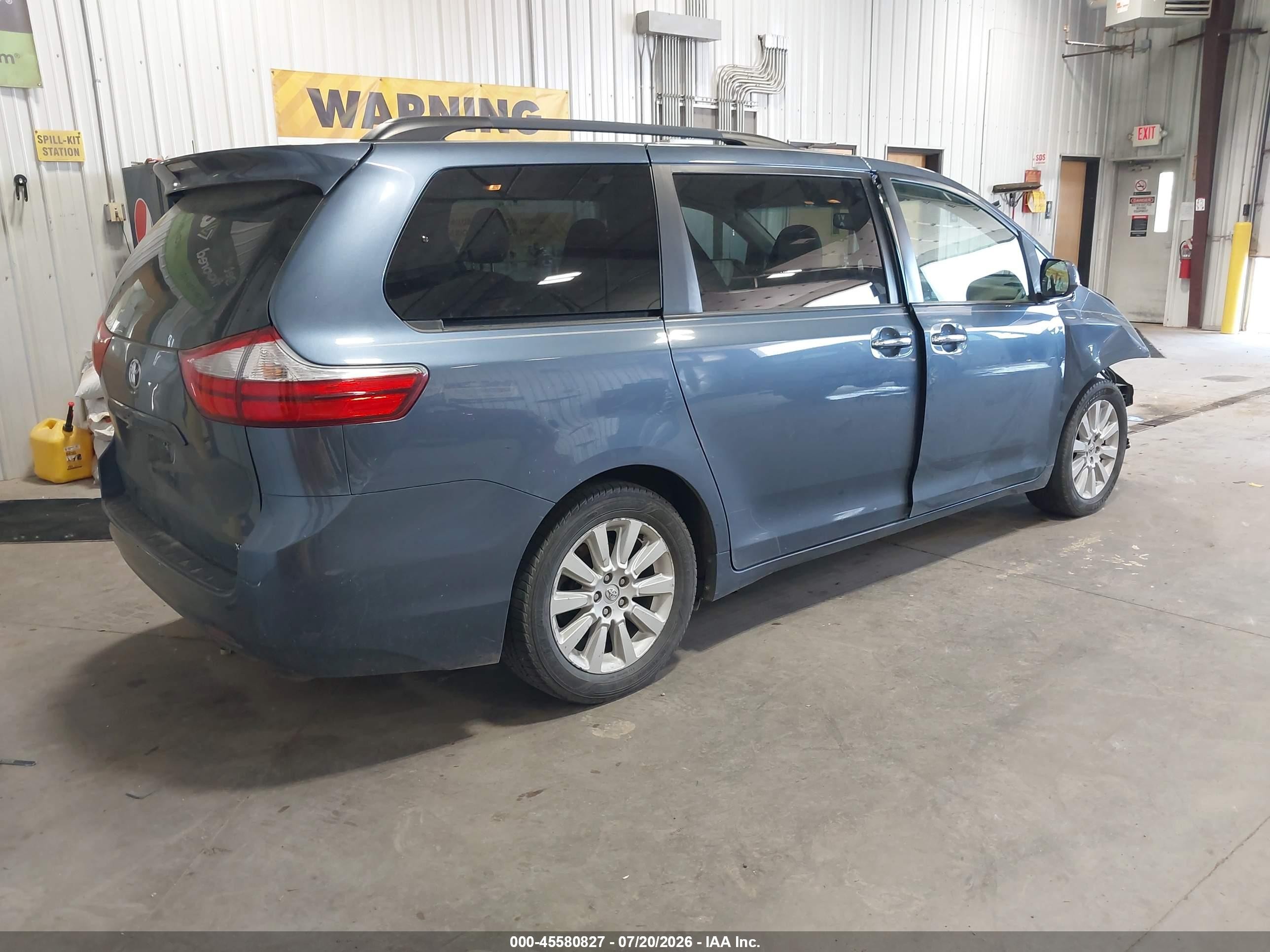 2015 Toyota Sienna Xle 7 Passenger Синий vin: 5TDDK3DC7FS121907