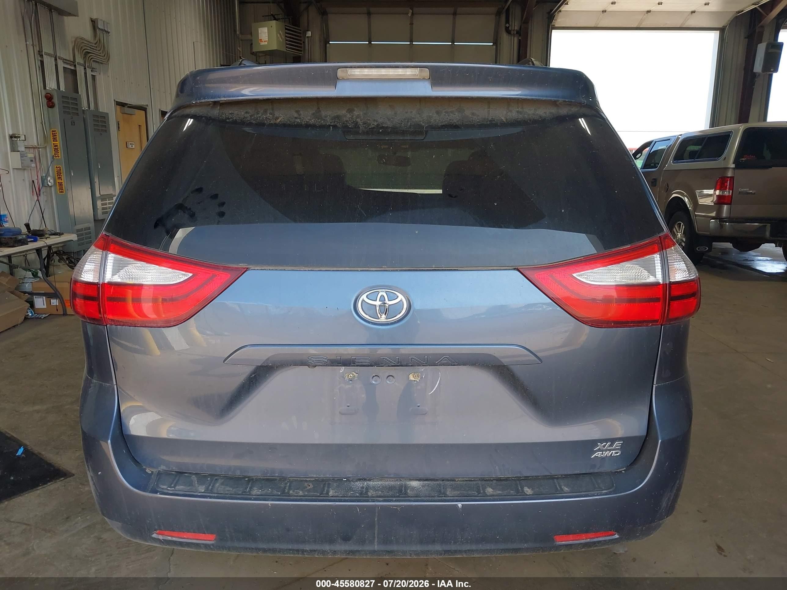 2015 Toyota Sienna Xle 7 Passenger Синий vin: 5TDDK3DC7FS121907