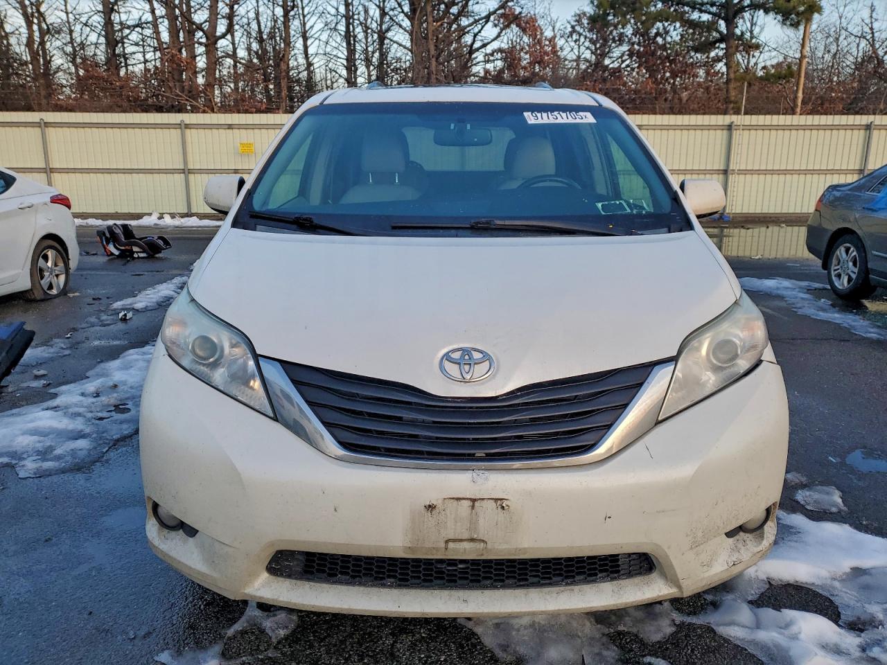 2015 Toyota Sienna Xle Белый vin: 5TDDK3DC7FS121972