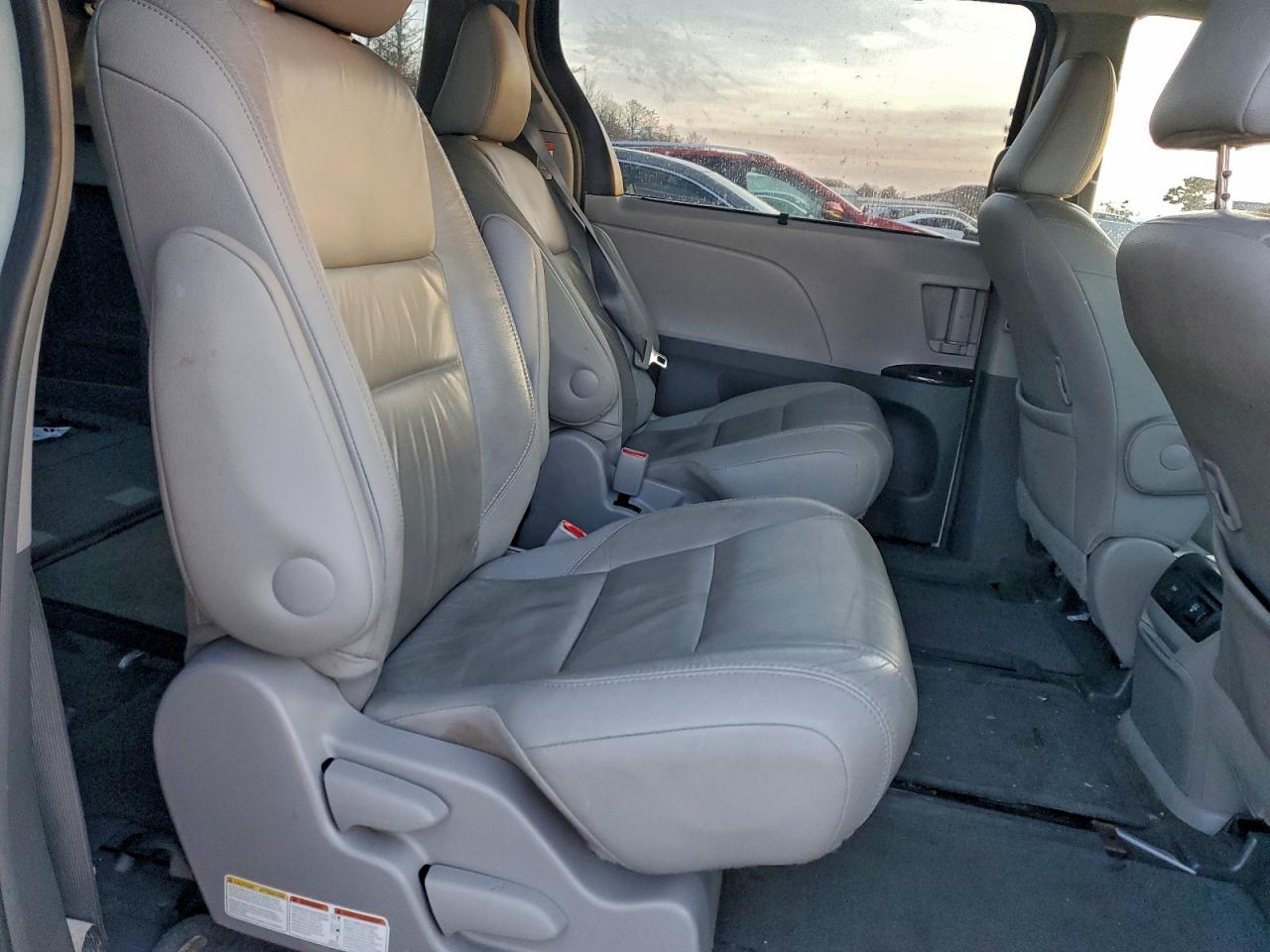 2015 Toyota Sienna Xle Белый vin: 5TDDK3DC7FS121972