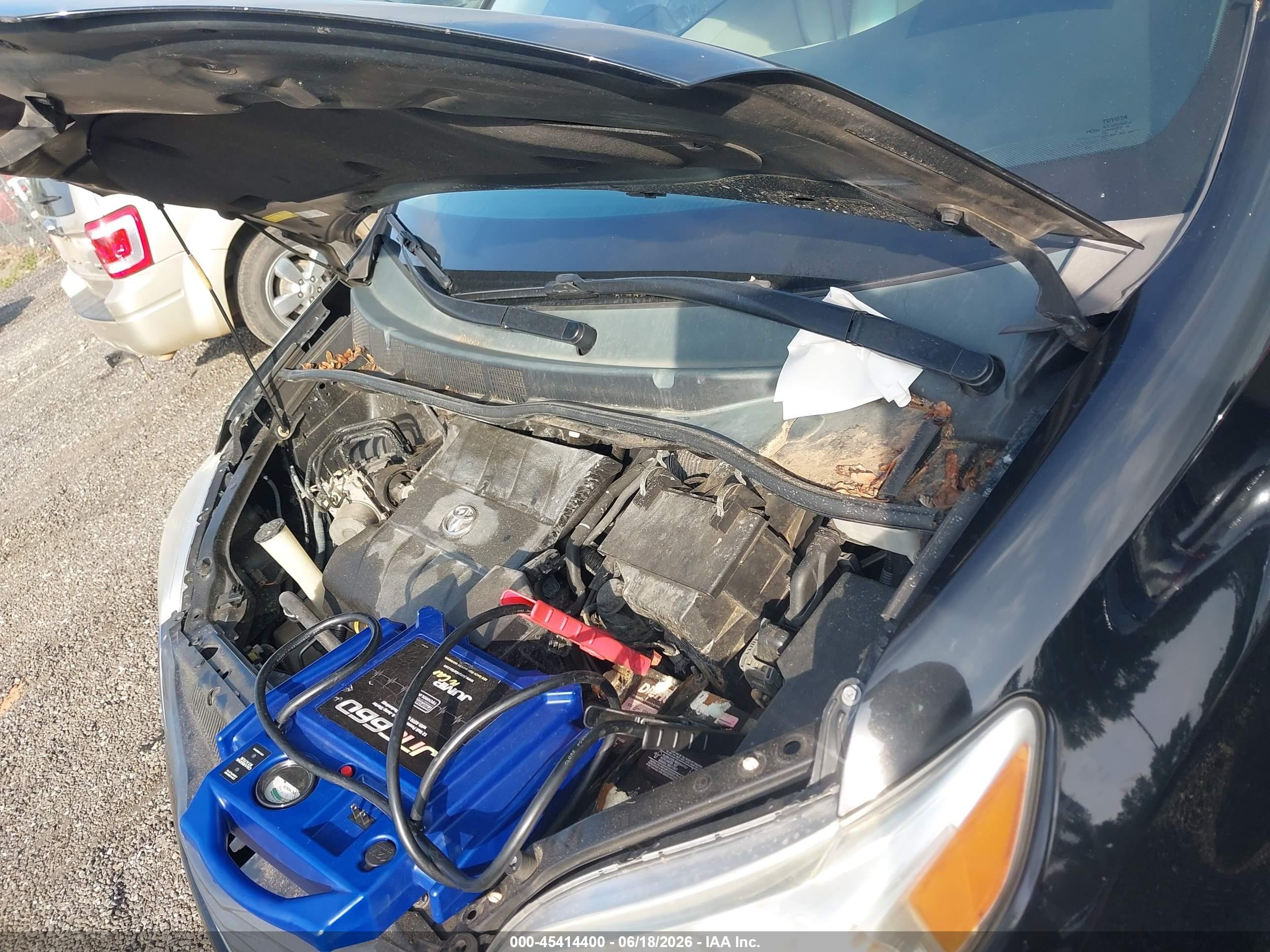 2011 Toyota Sienna Xle Черный vin: 5TDDK3DC8BS001950