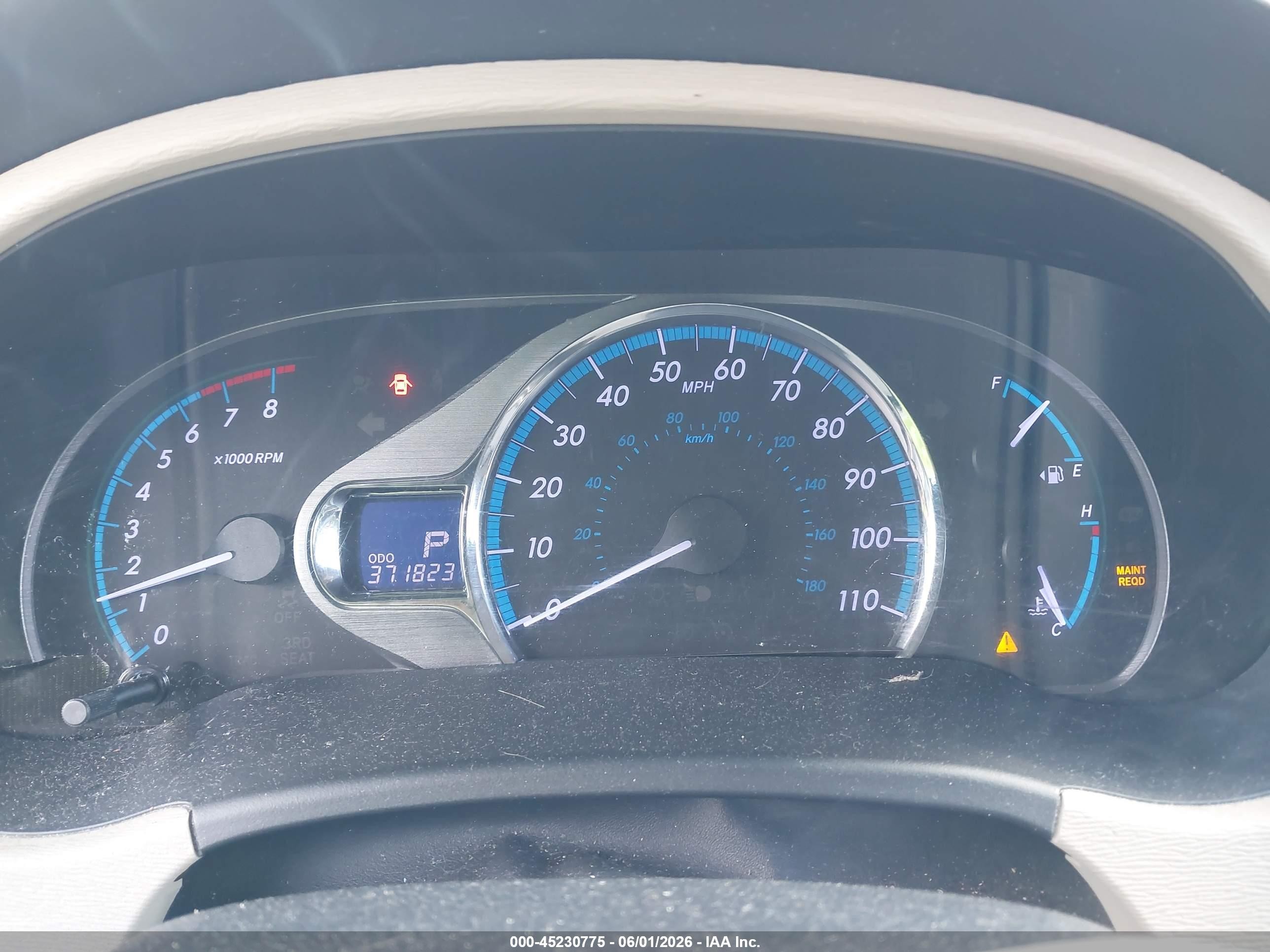 2011 Toyota Sienna Xle Green vin: 5TDDK3DC8BS010146