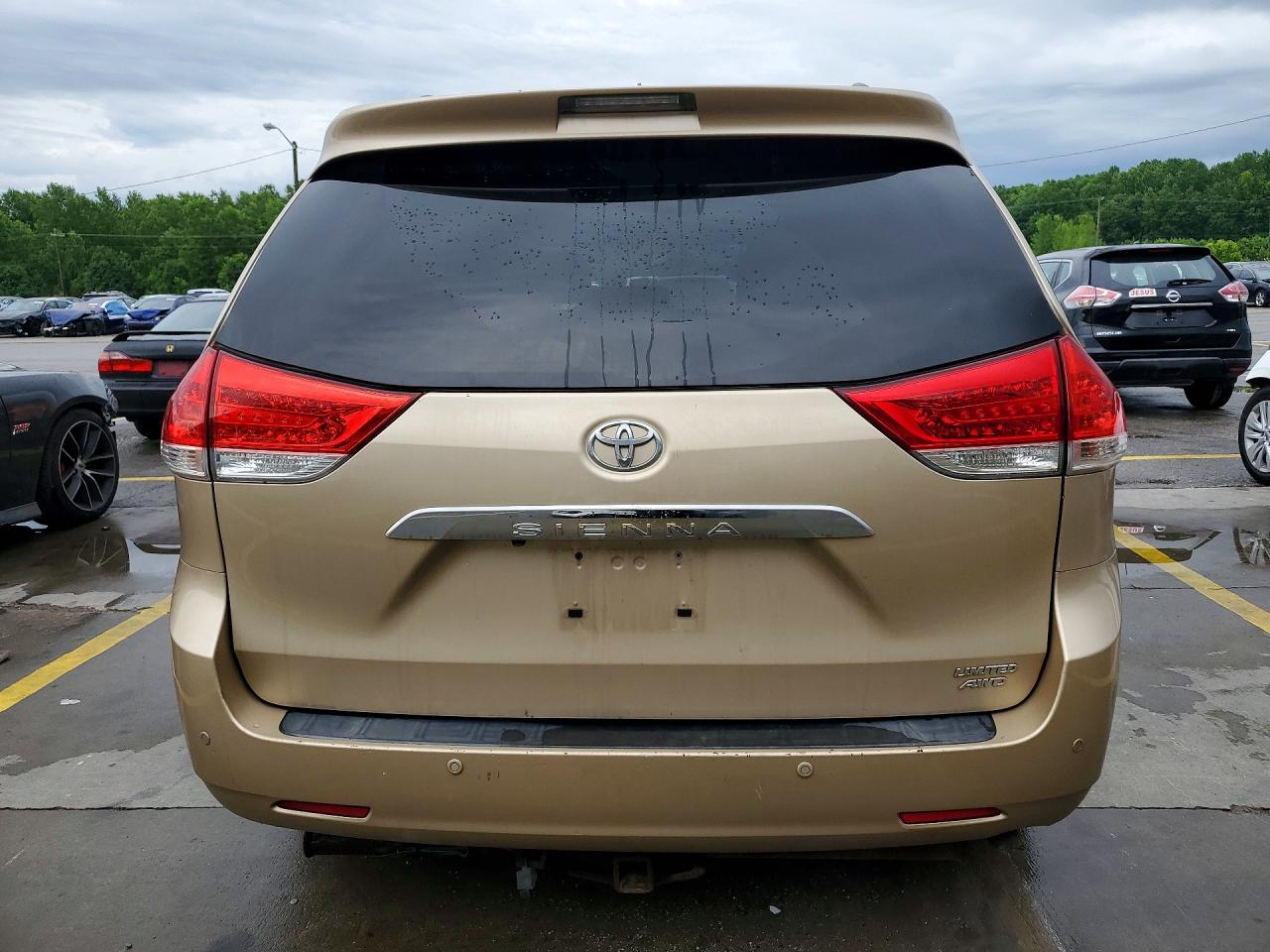 2011 Toyota Sienna Xle/limited V Gold vin: 5TDDK3DC8BS027724