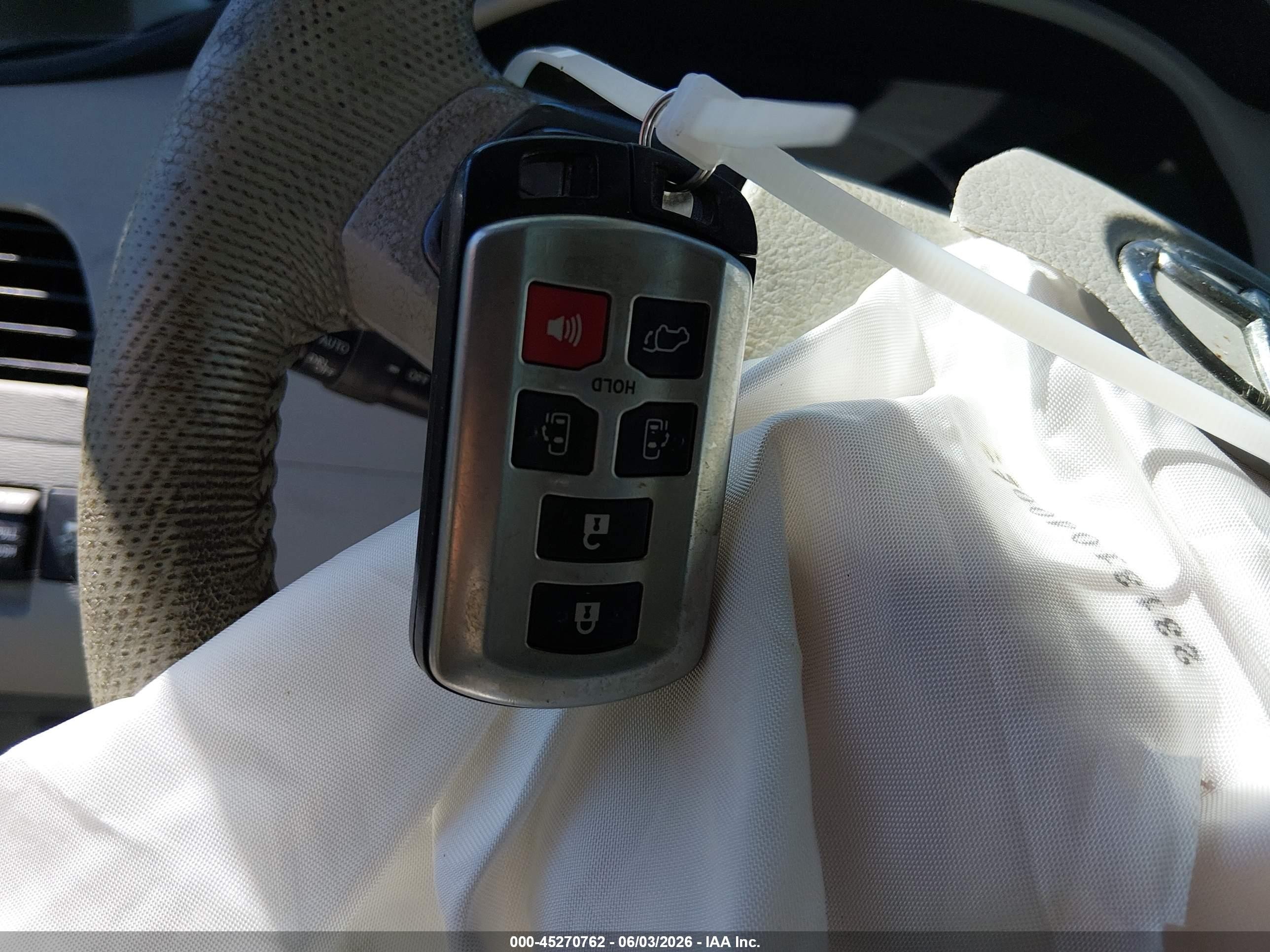 2012 Toyota Sienna Xle 7 Passenger Gray vin: 5TDDK3DC8CS036571