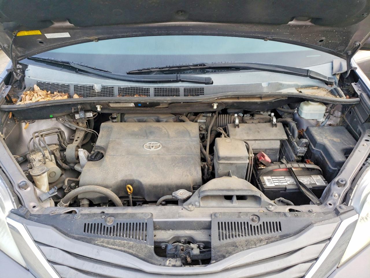 2012 Toyota Sienna Xle 7-passenger Gray vin: 5TDDK3DC8CS039163
